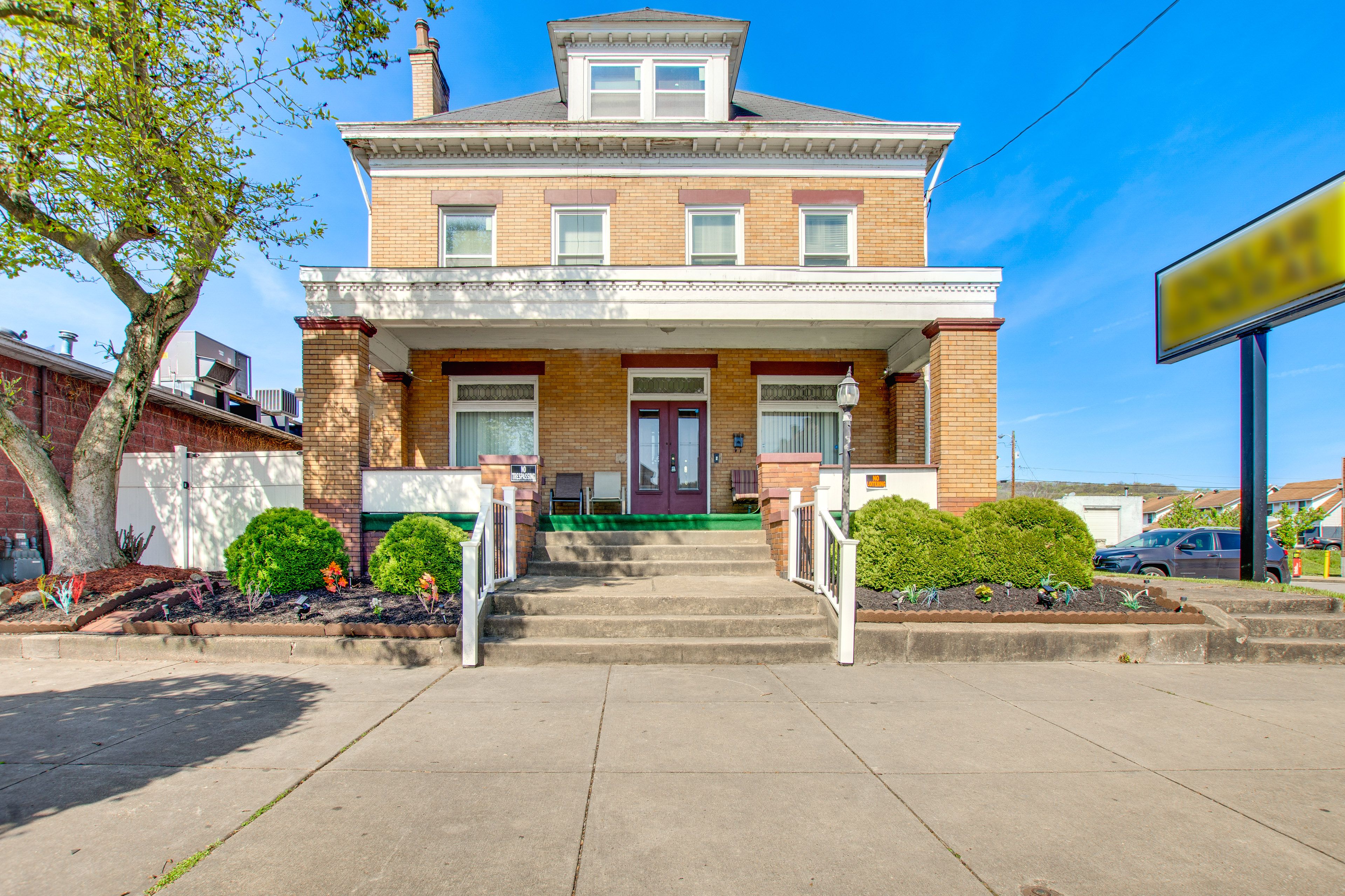 Beaver Falls Vacation Rental | 7BR | 3BA | Stairs Required | 2,700 Sq Ft