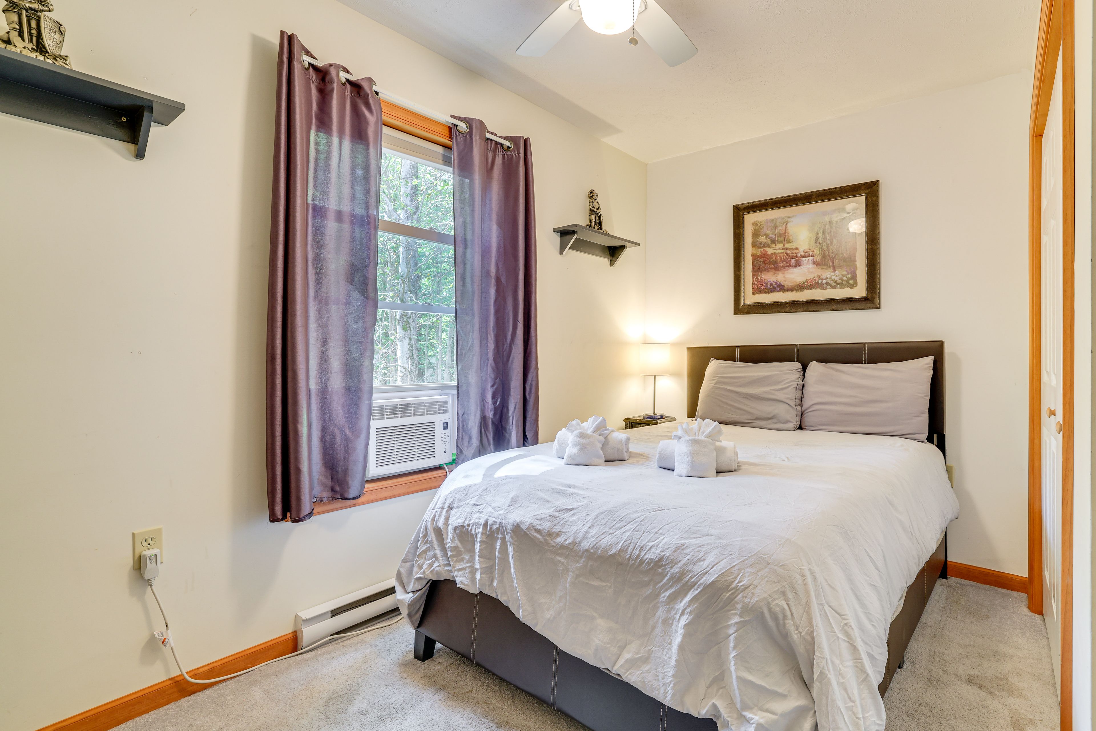 Bedroom 2 | Queen Bed | 2nd Floor
