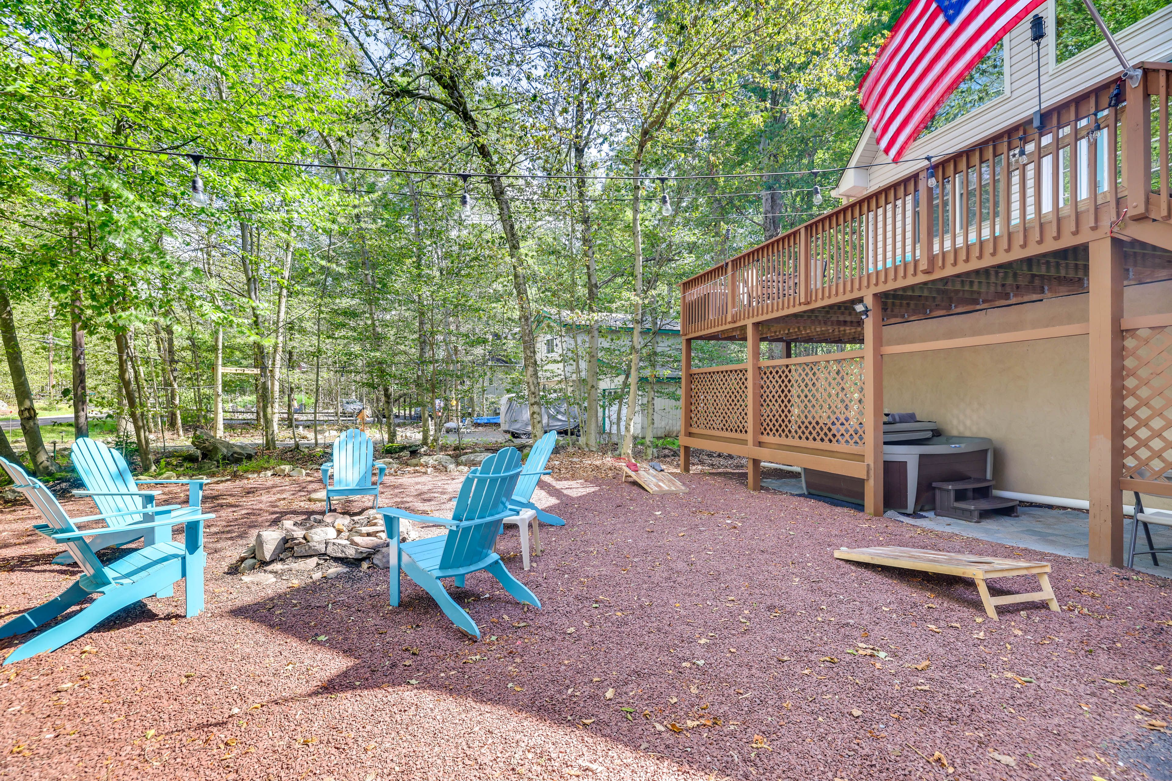 House Exterior | Fire Pit | Charcoal Grill | Driveway (4 Vehicles)