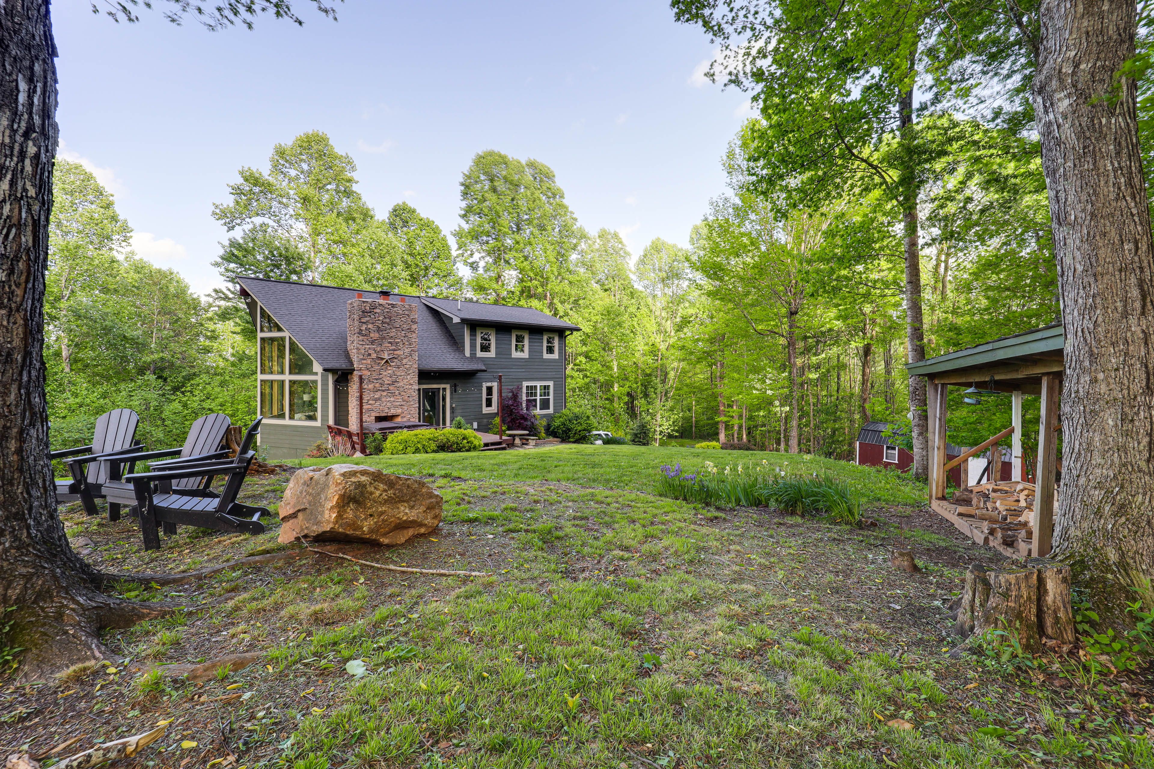 Yard | Fire Pit