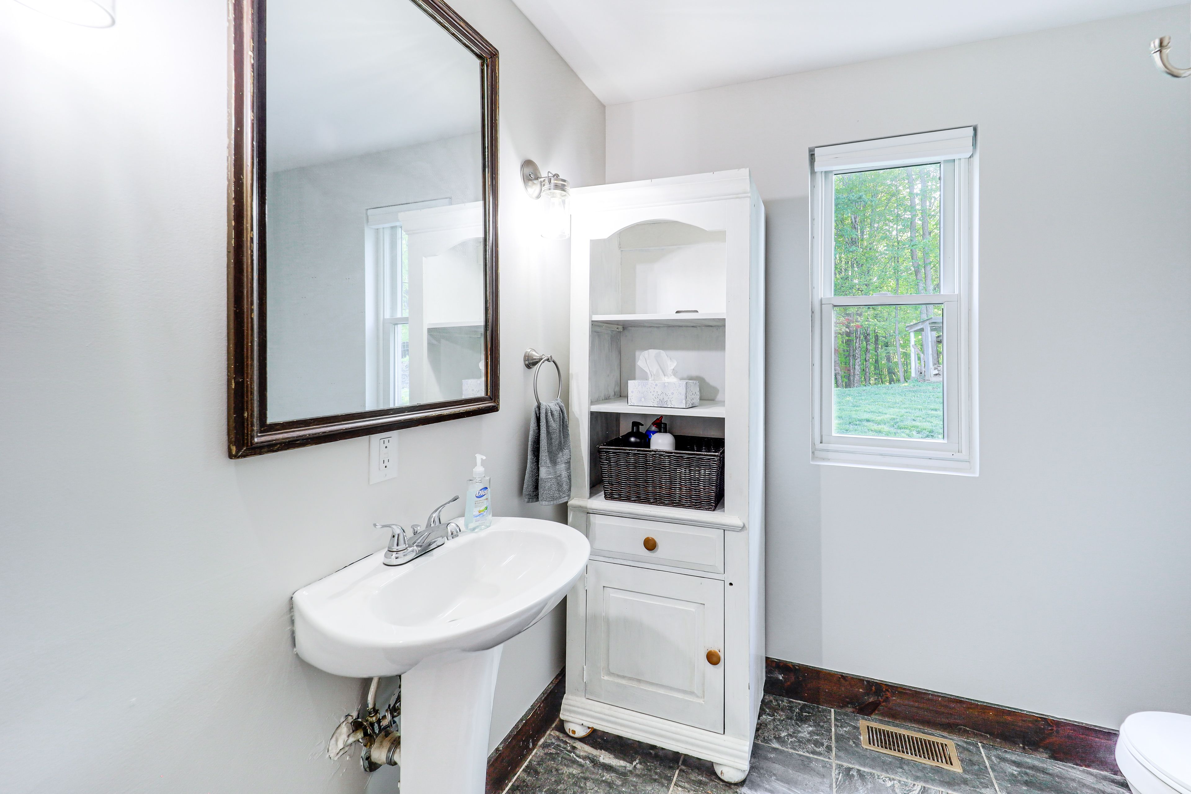 Full Bath | Complimentary Toiletries | Main Level