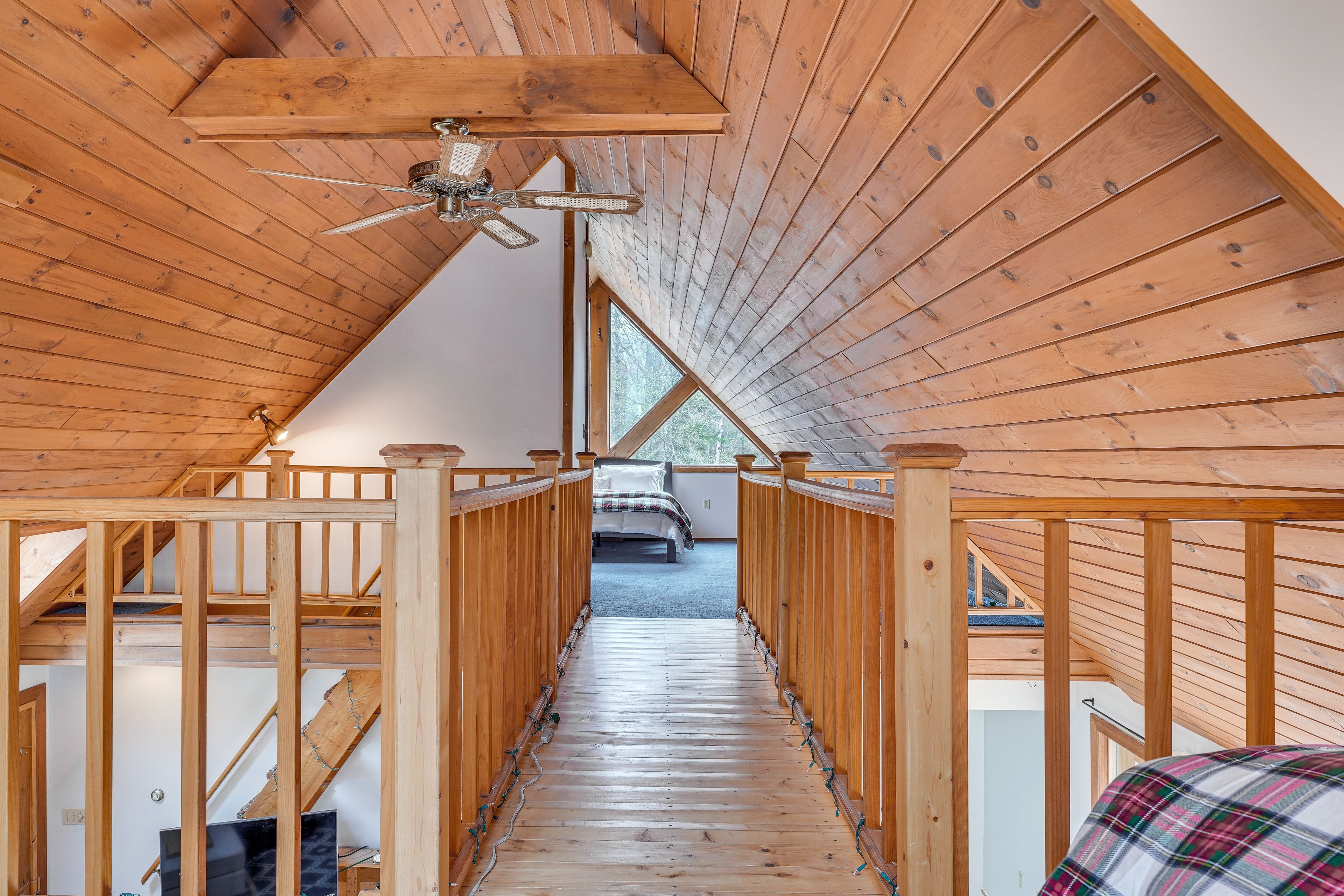 Bedroom 2 (Loft) | Queen Bed | 2nd Floor | Stairs Required