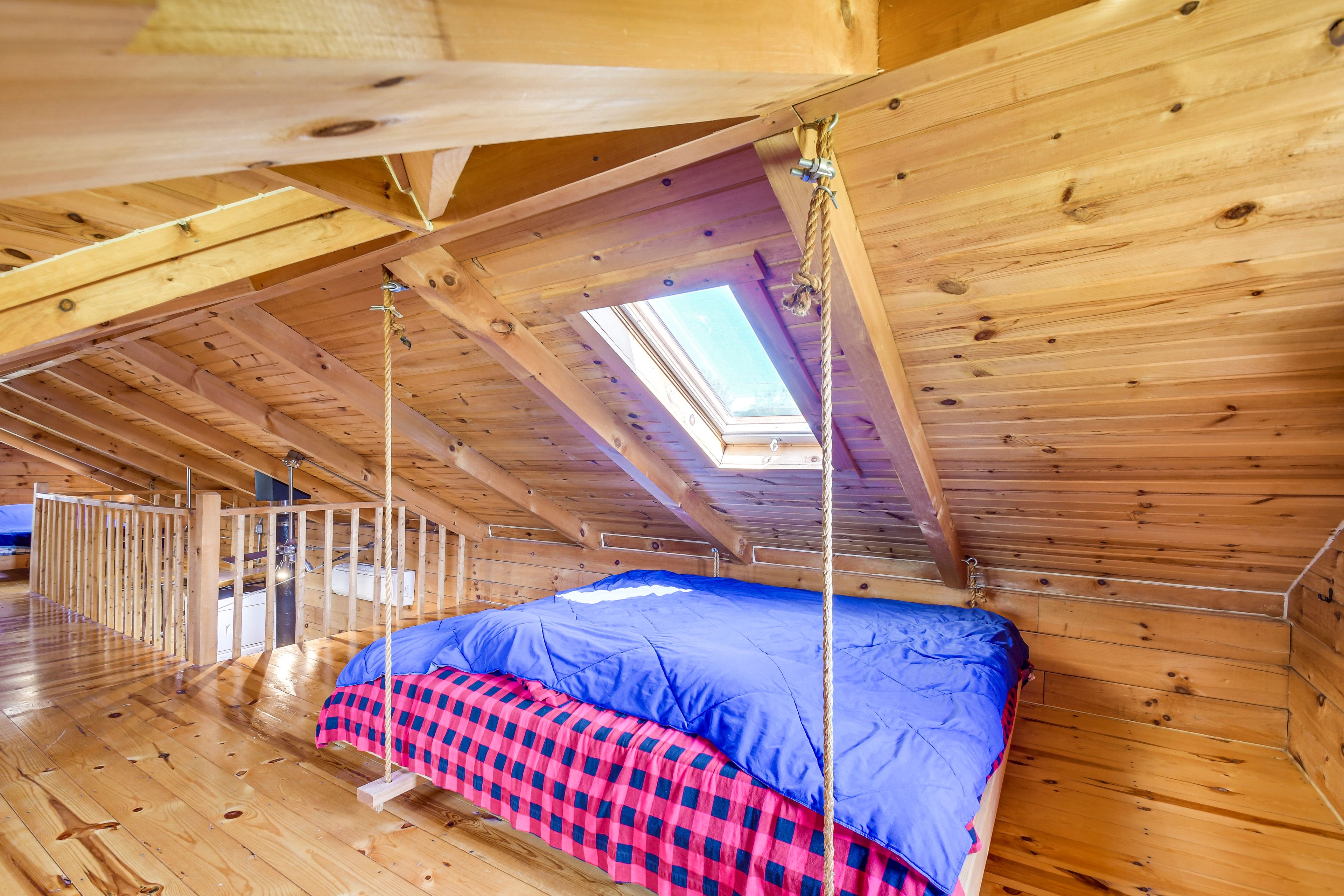 Studio (Loft) | Hanging Swing King Bed | Hanging Swing Queen Bed | 2nd Floor