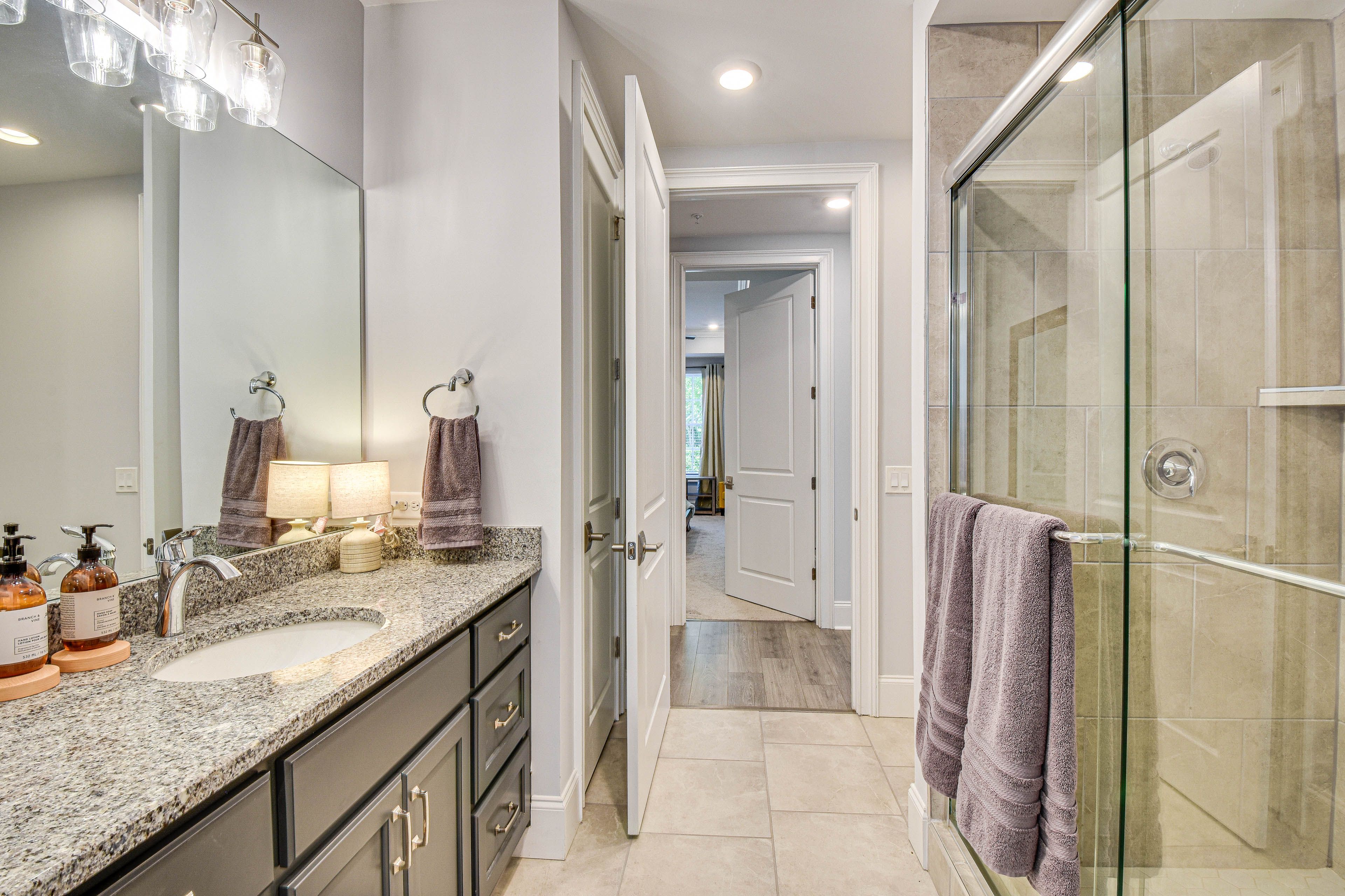Full Bathroom | Walk-In Shower