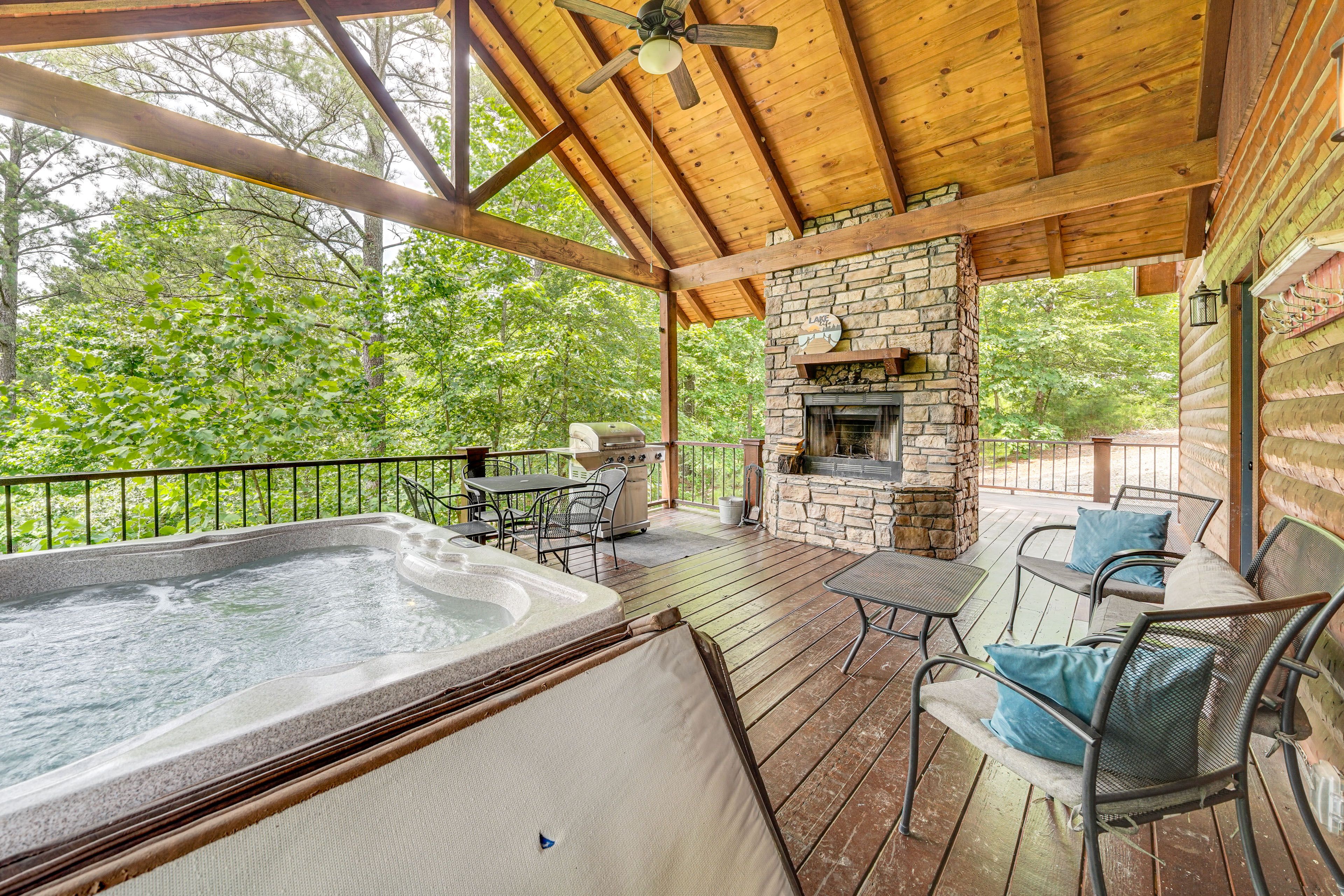 Covered Deck | Private Hot Tub | Fireplace | Grill | Dining Area