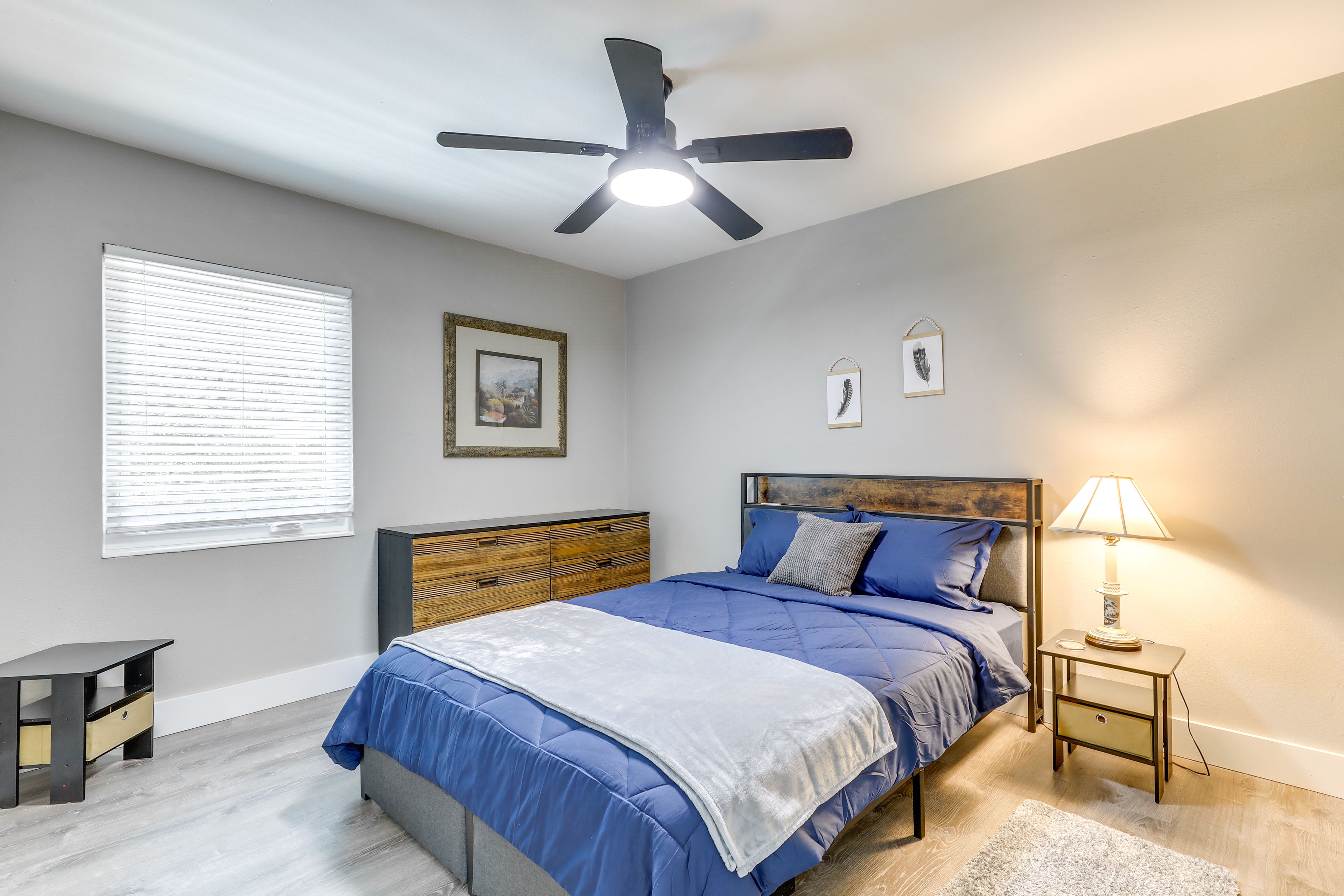 Bedroom 3 | Queen Bed