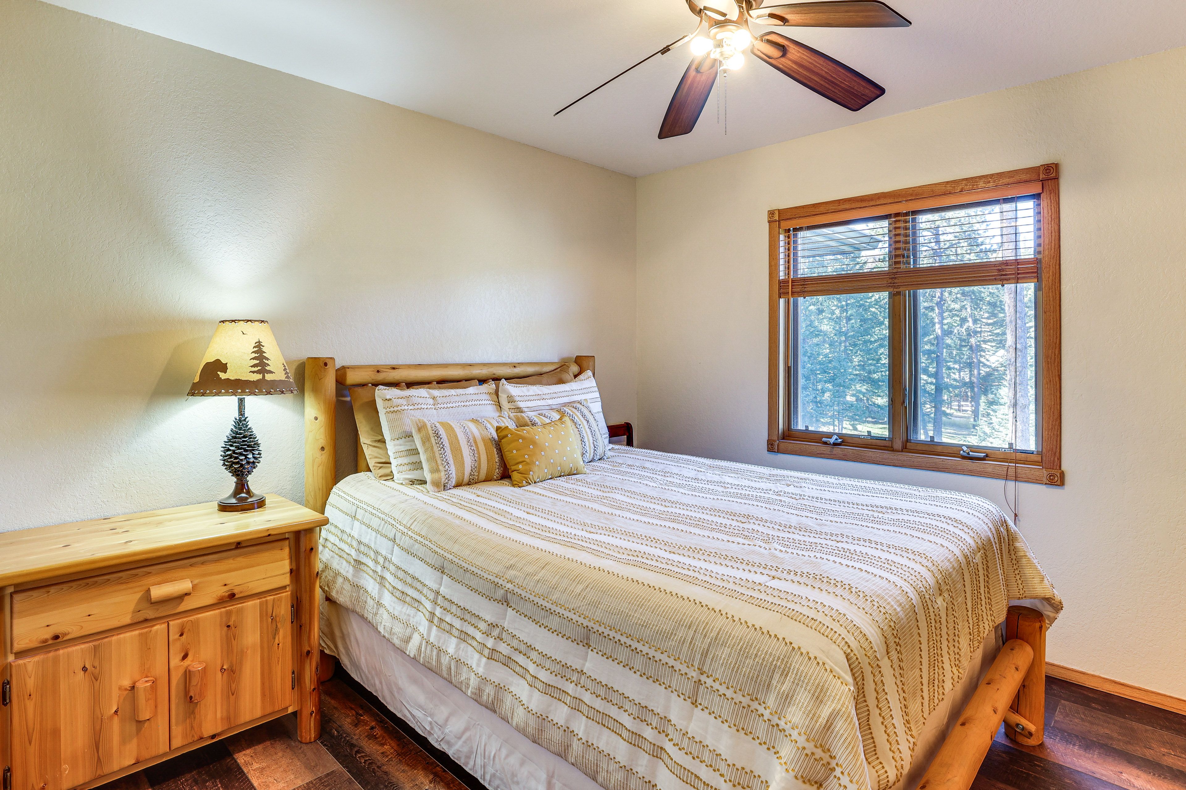 Bedroom 2 | Main Level | Queen Bed