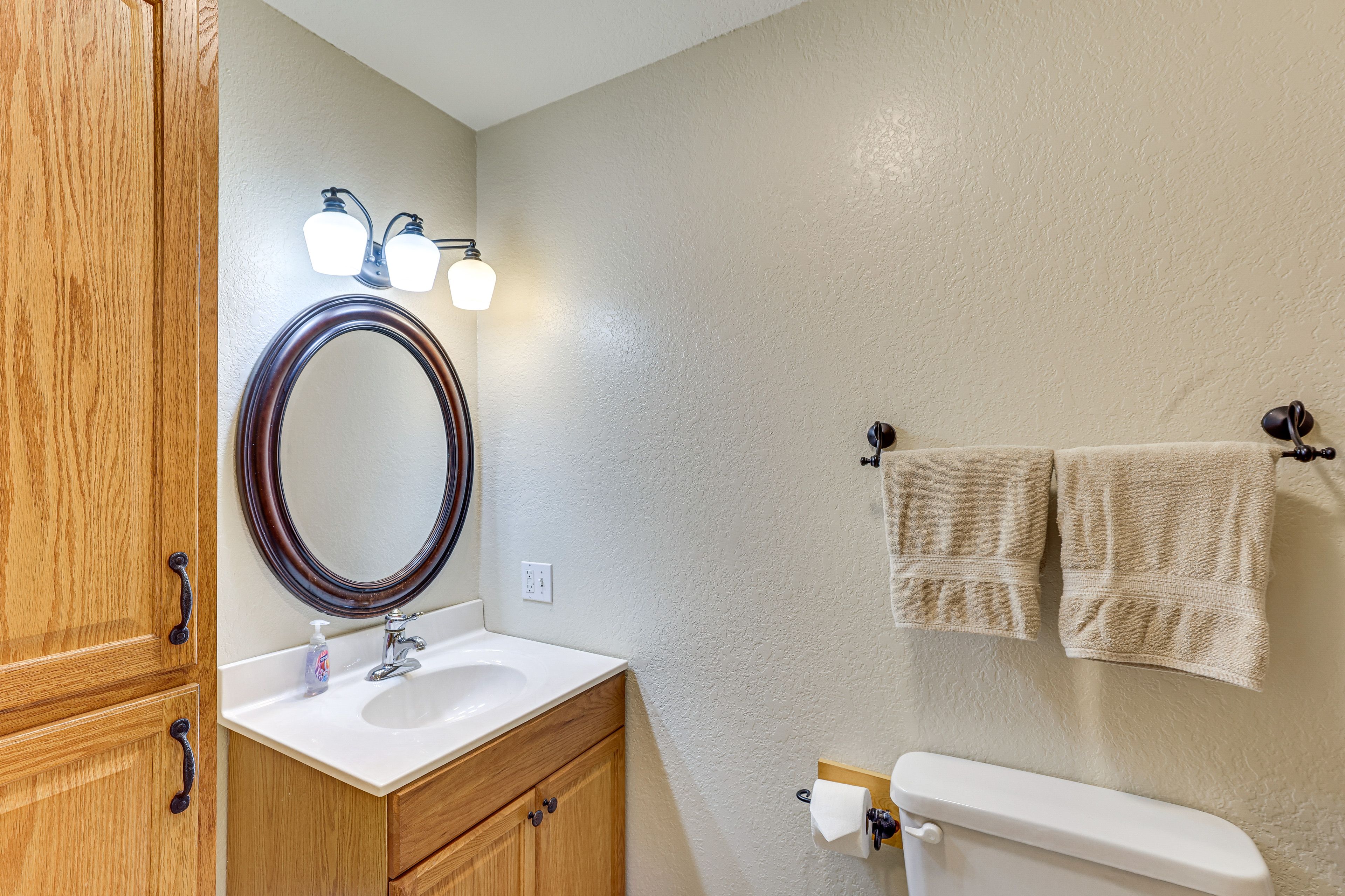 Full Bathroom | Main Level