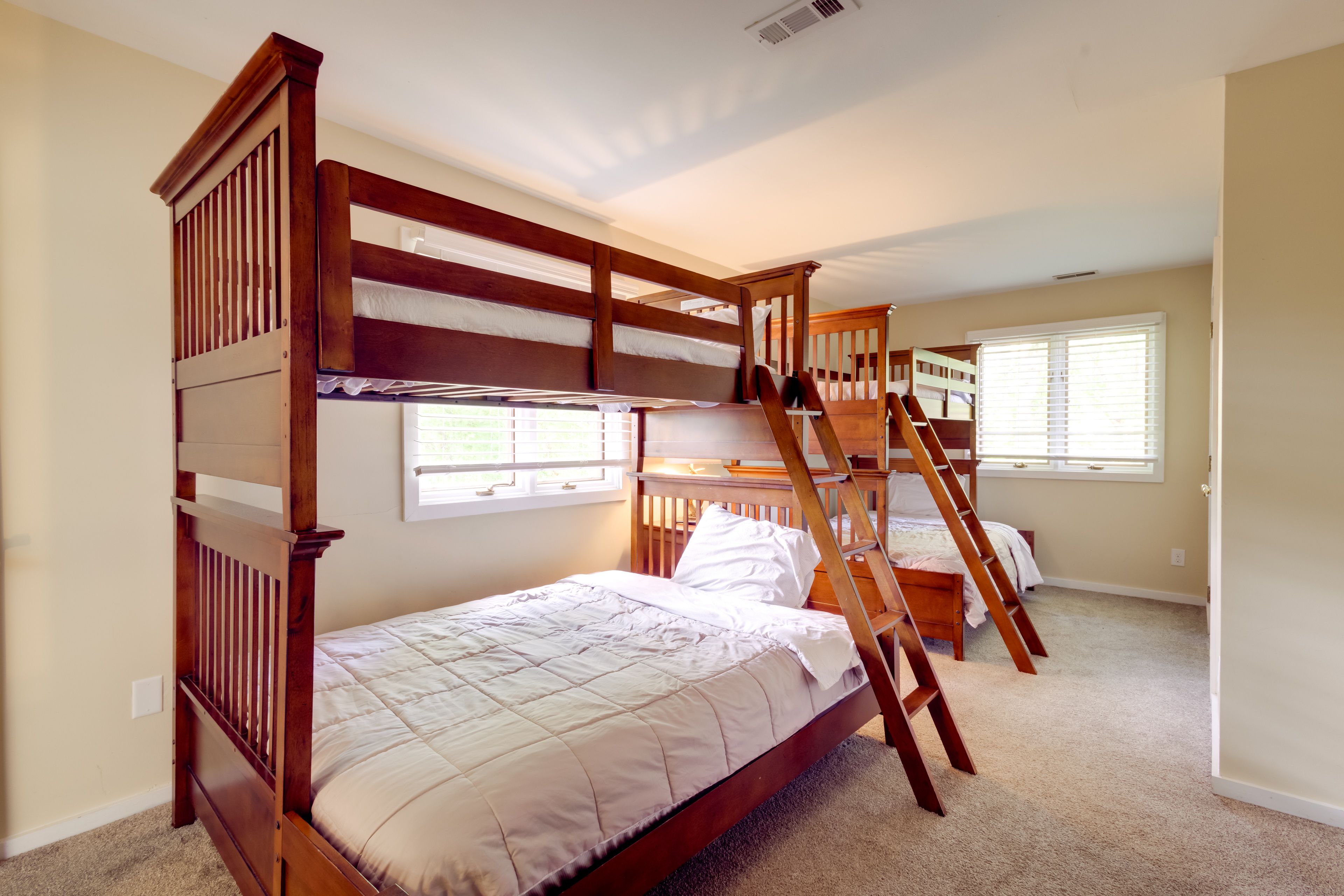 Bedroom 4 | 2nd Floor | 2 Twin/Full Bunk Beds | Smart TV