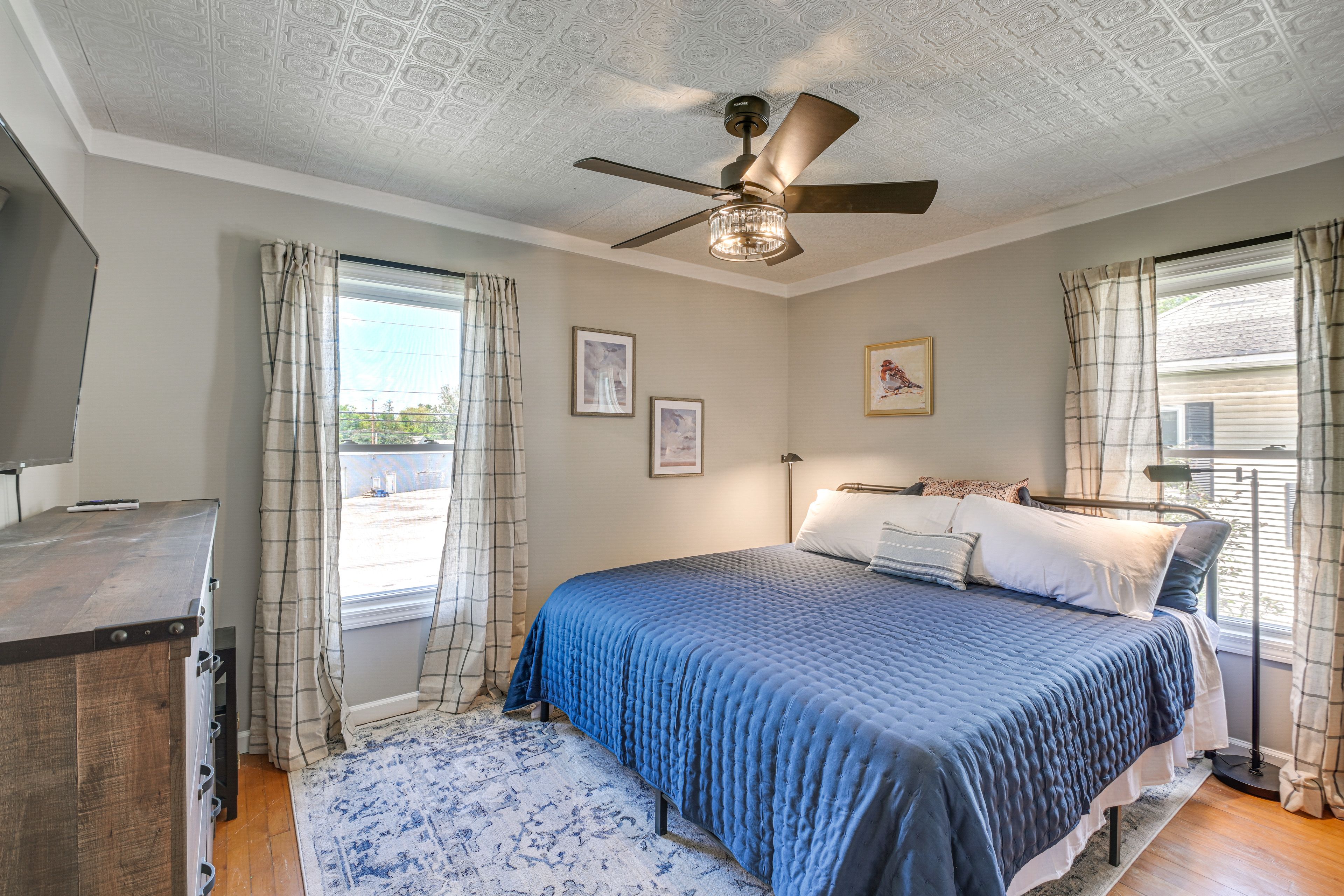 Bedroom 1 | King Bed | Linens Provided | 2nd Floor