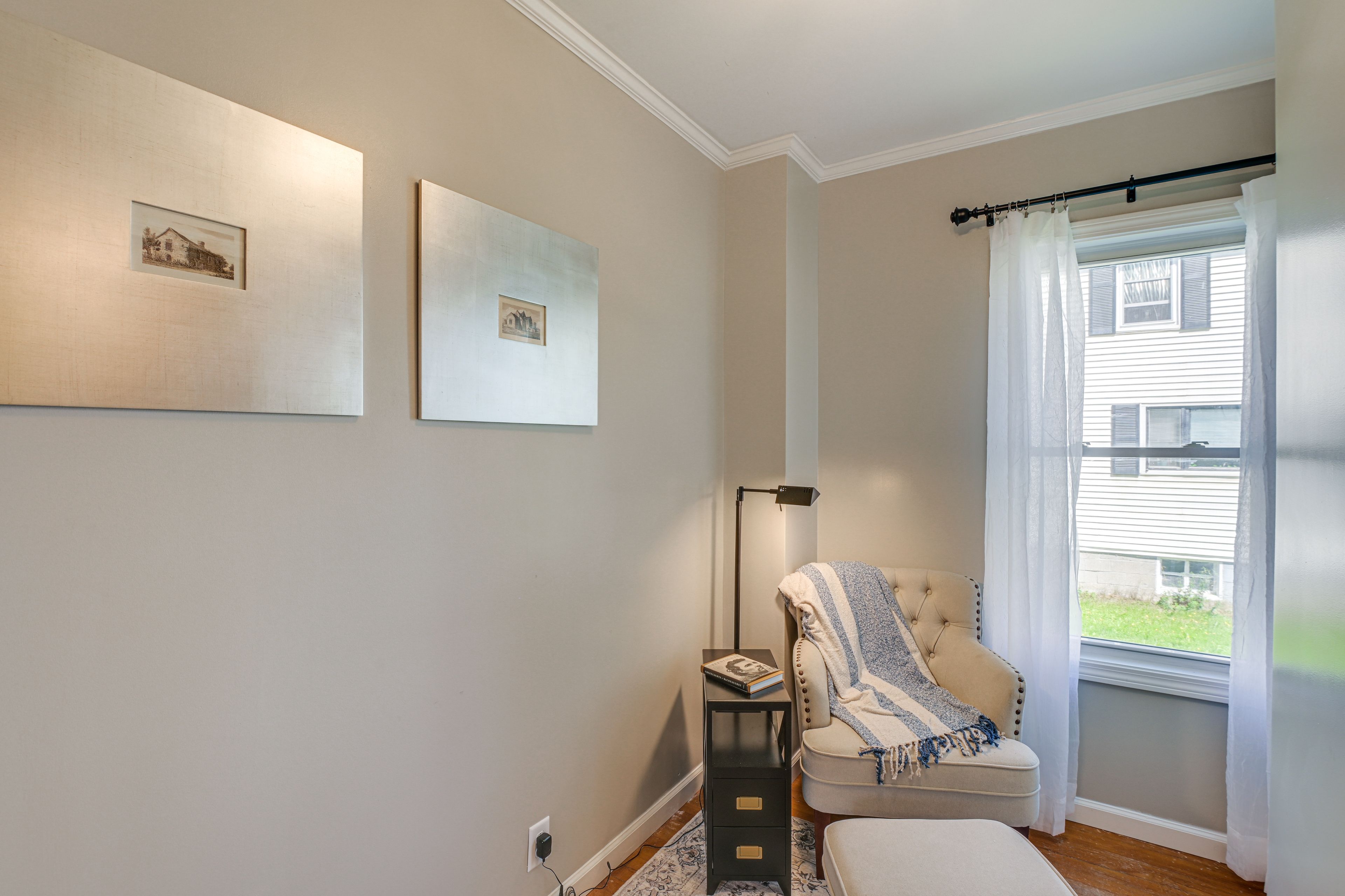 Reading Nook | 1st Floor