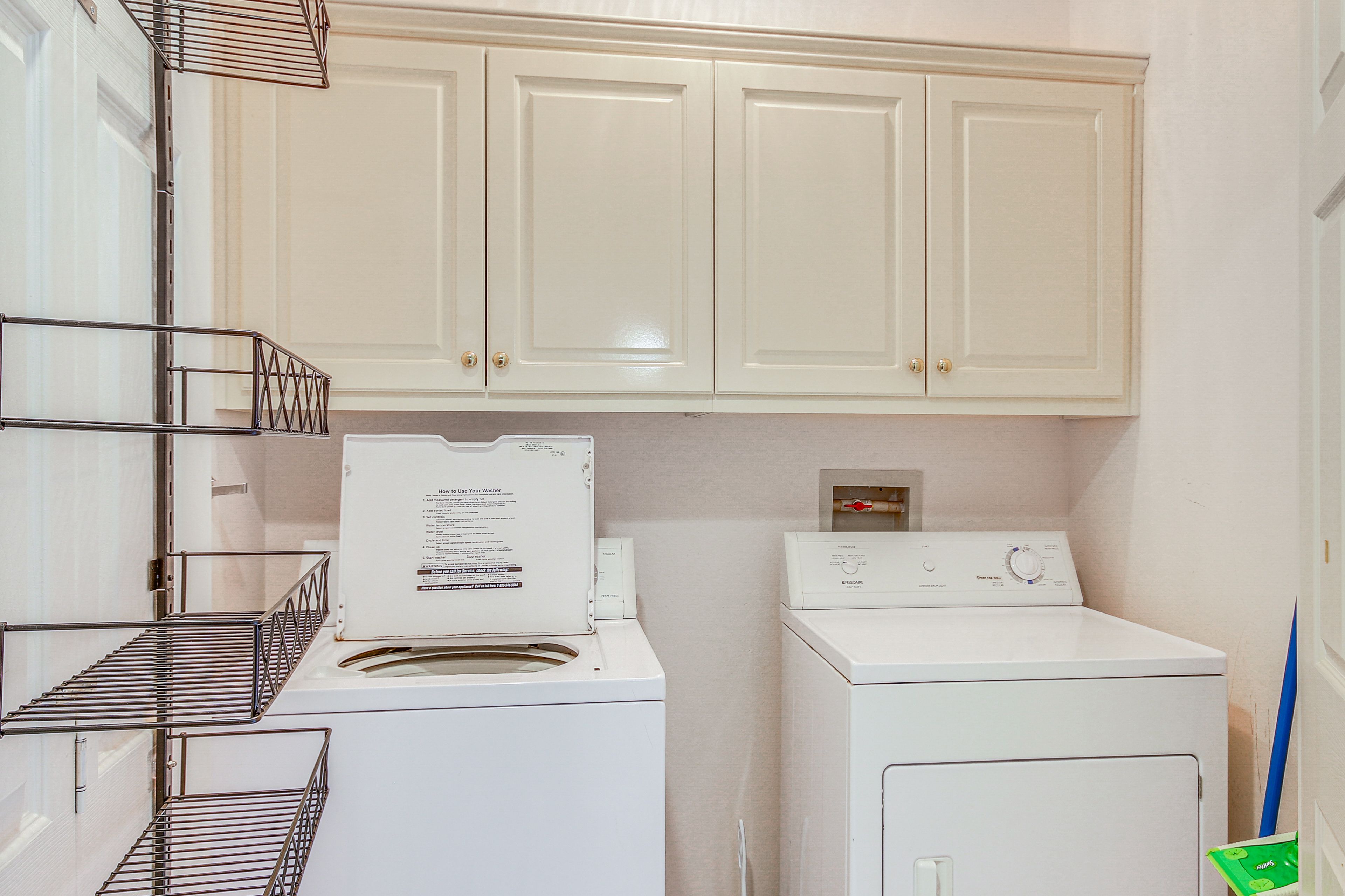 Laundry | Detergent Provided