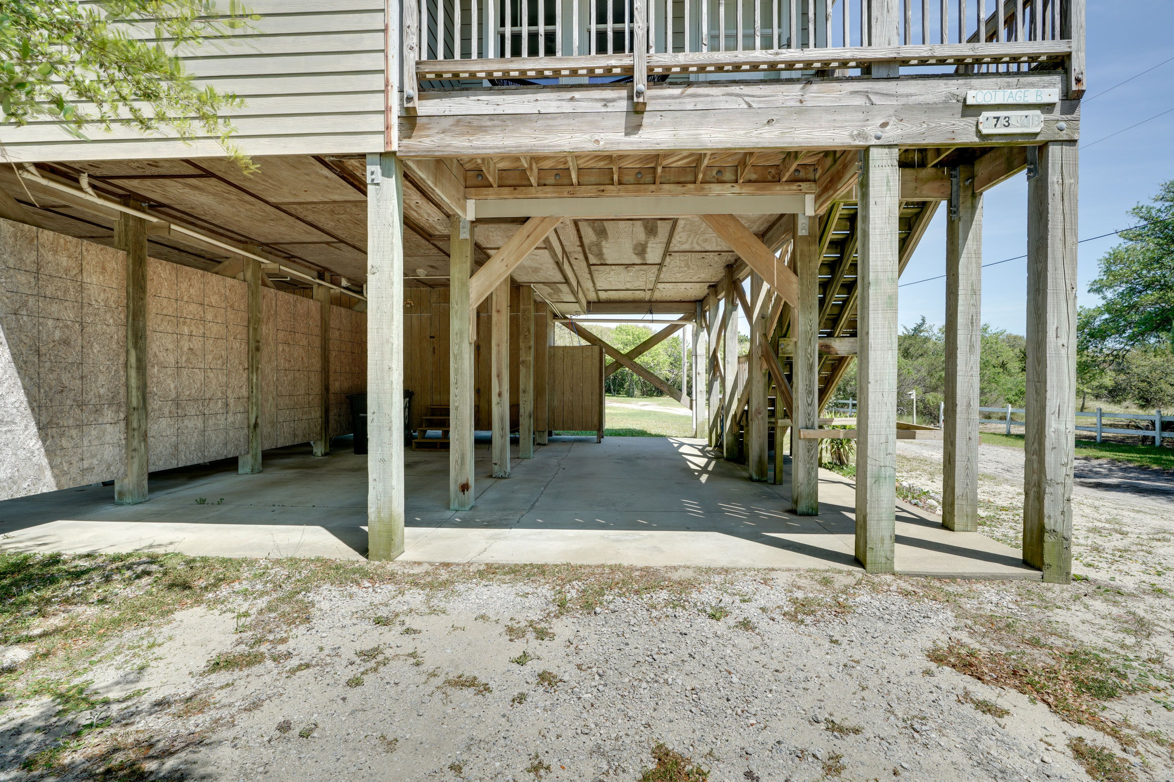 Parking | Covered Parking (1 Vehicle) | Driveway (2 Vehicles)