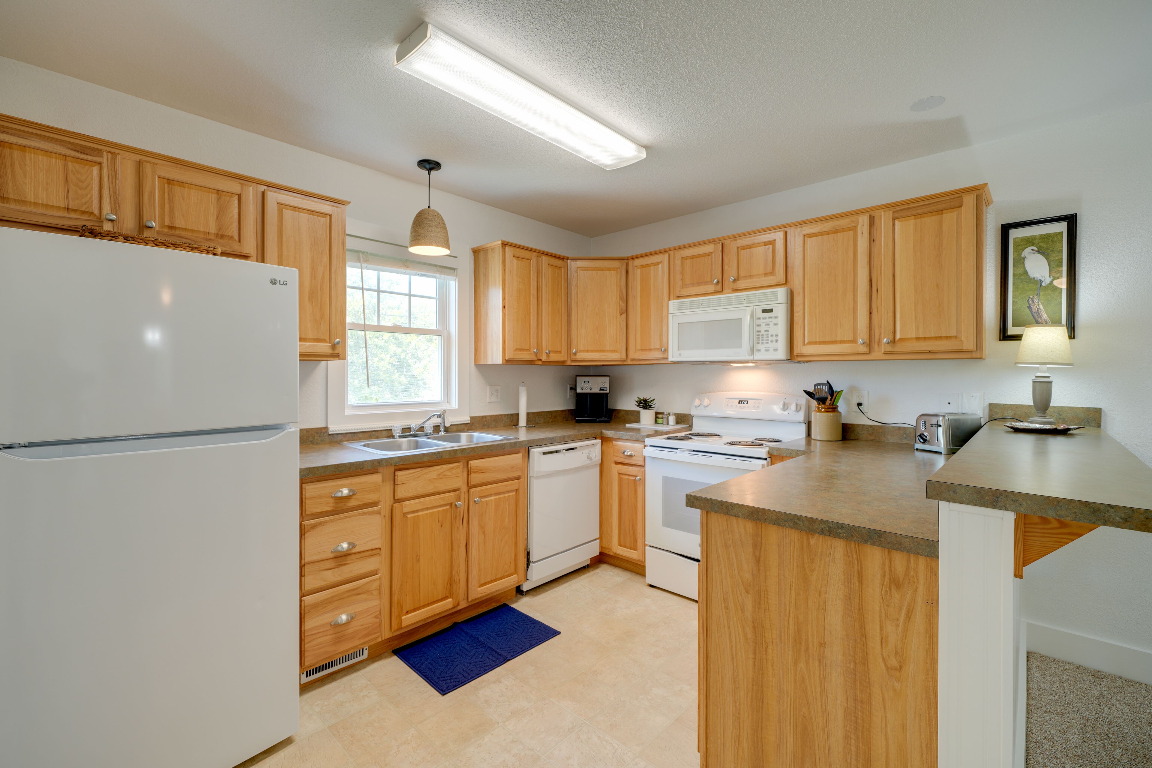 Kitchen | Cooking Basics | Combo Drip & Single-Serve Coffee Maker | 1st Floor