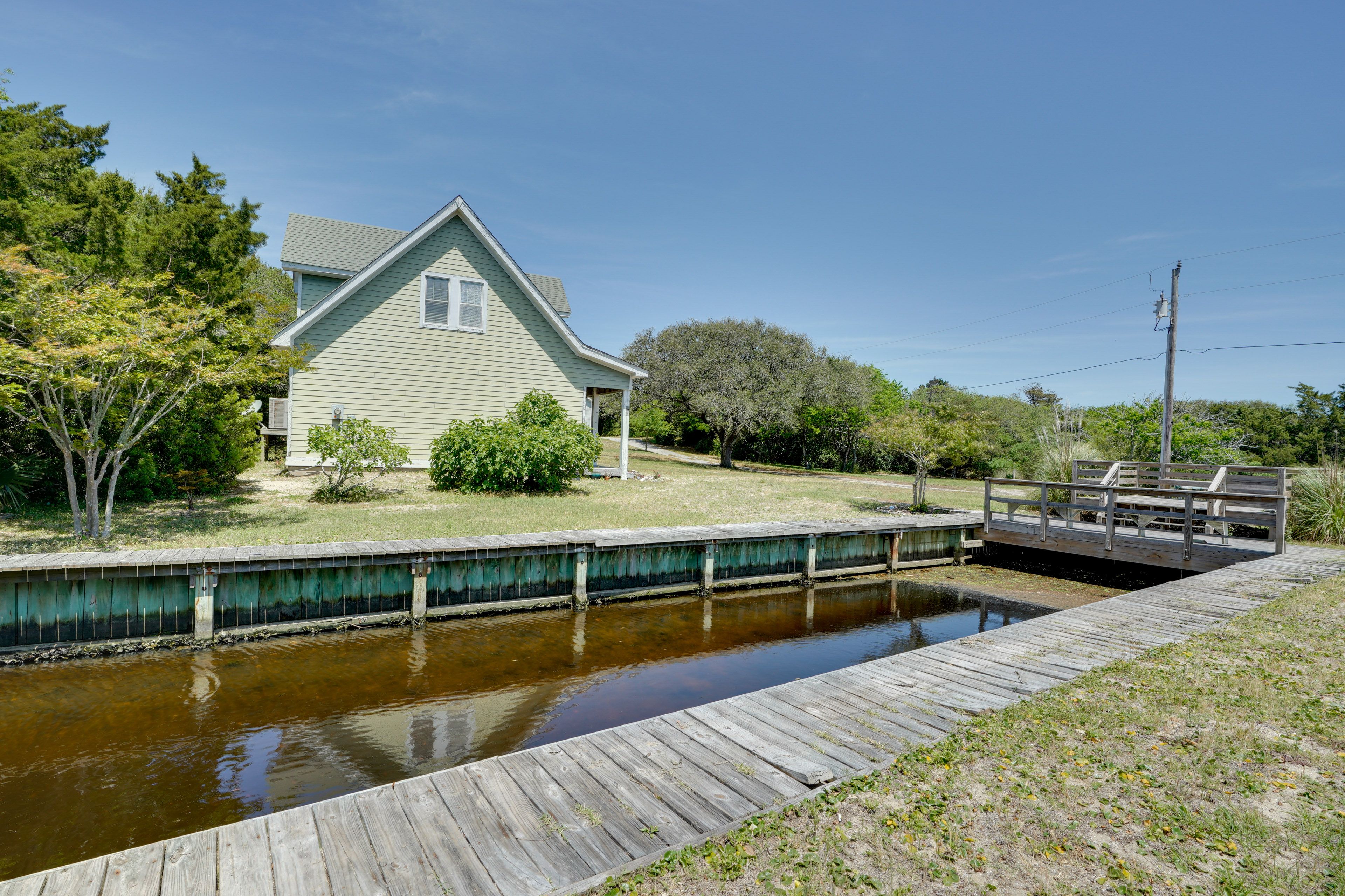 Shared Boardwalk | Canal Access
