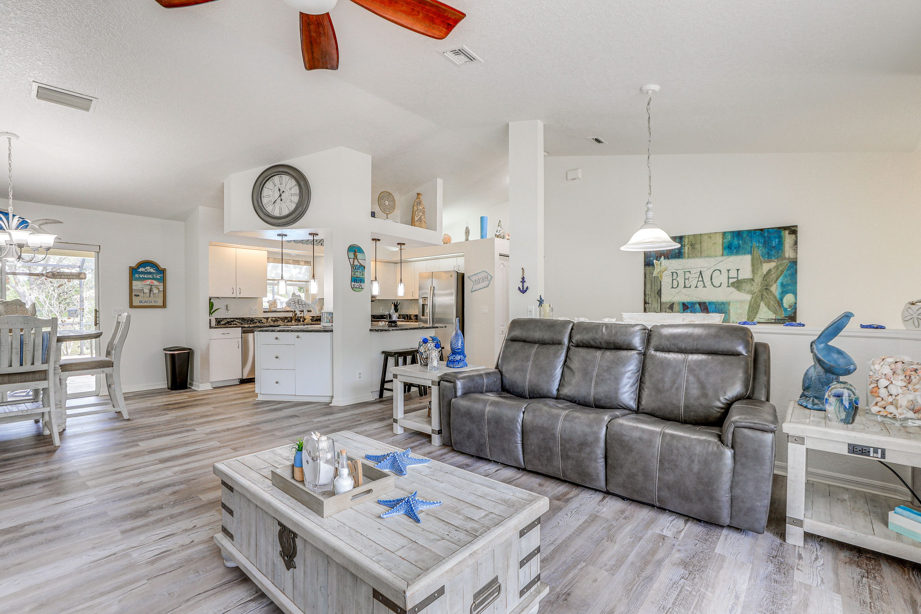 Living Room | Single-Story Home | Central A/C