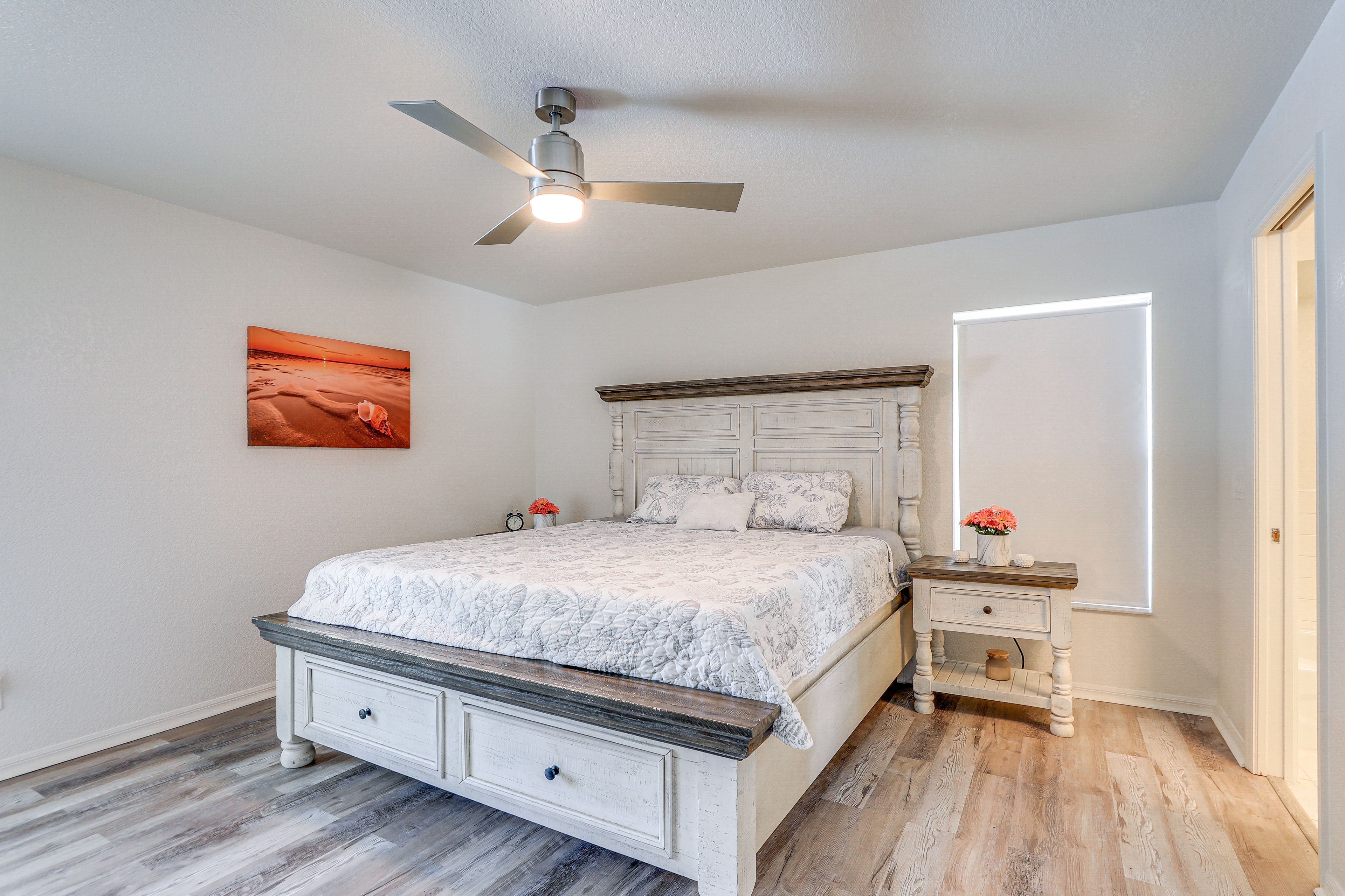 Bedroom 1 | King Bed | En-Suite Bathroom