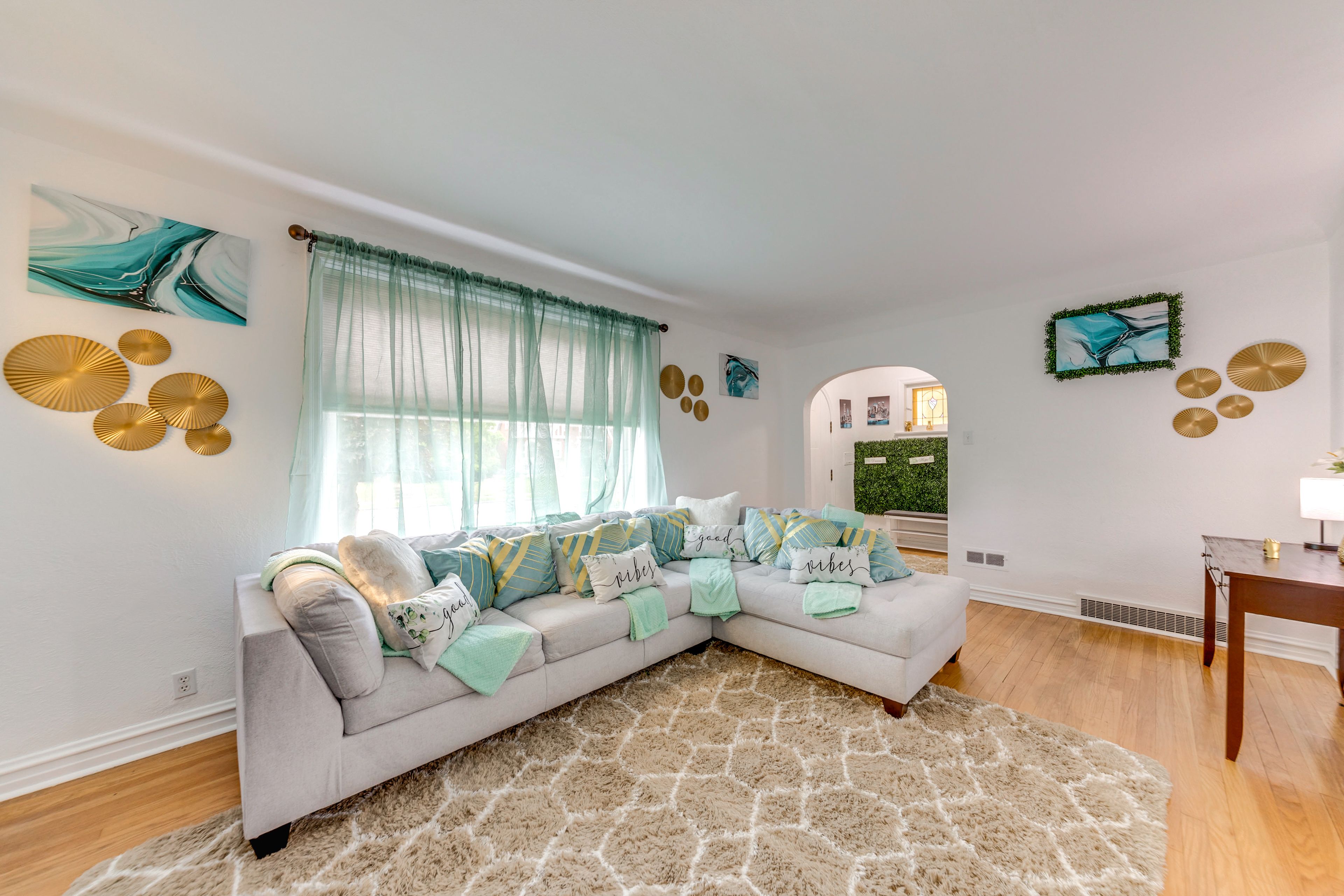 Living Room | Smart TV