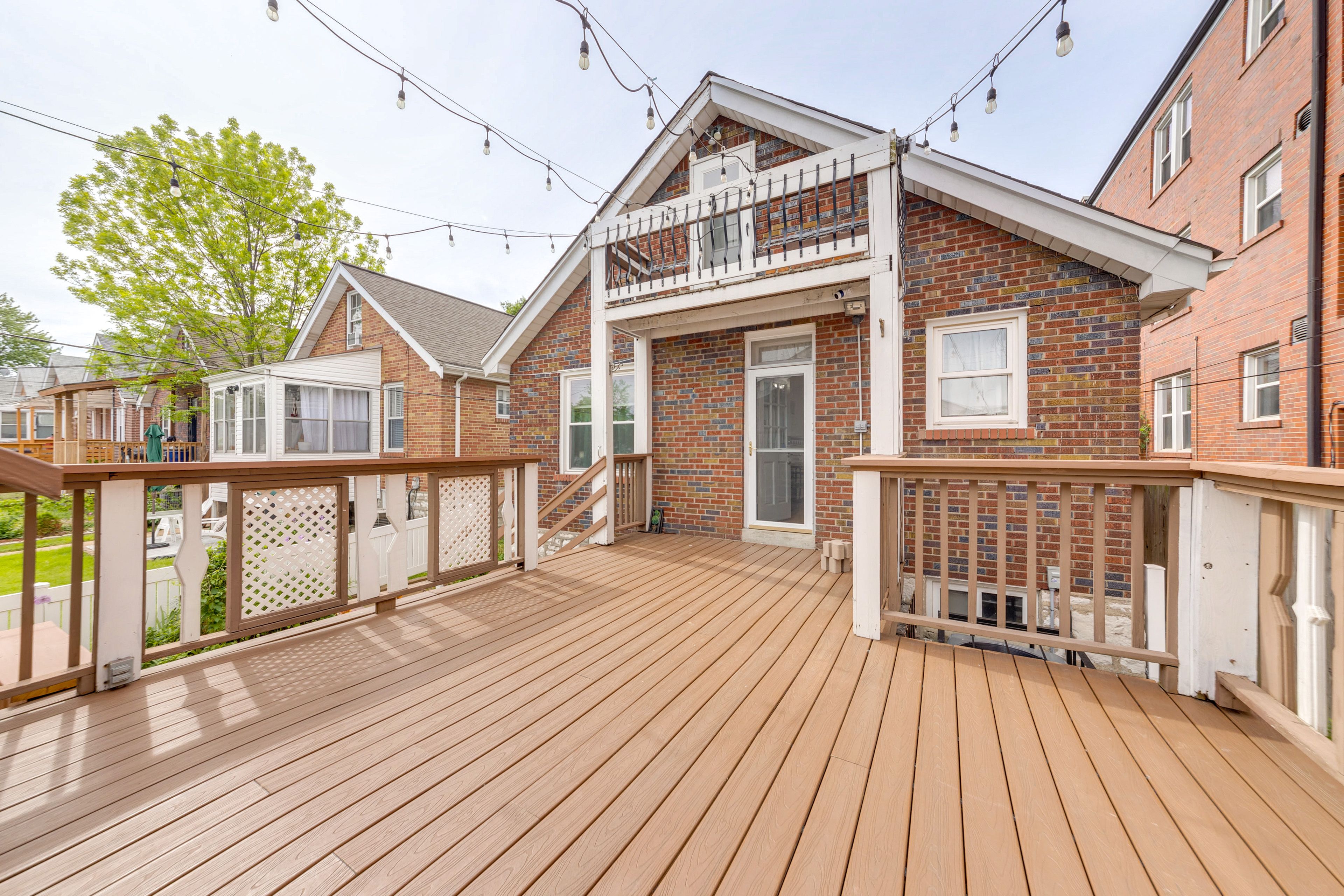 St. Louis Vacation Rental | 3BR | 2BA | Steps Required | 1,260 Sq Ft