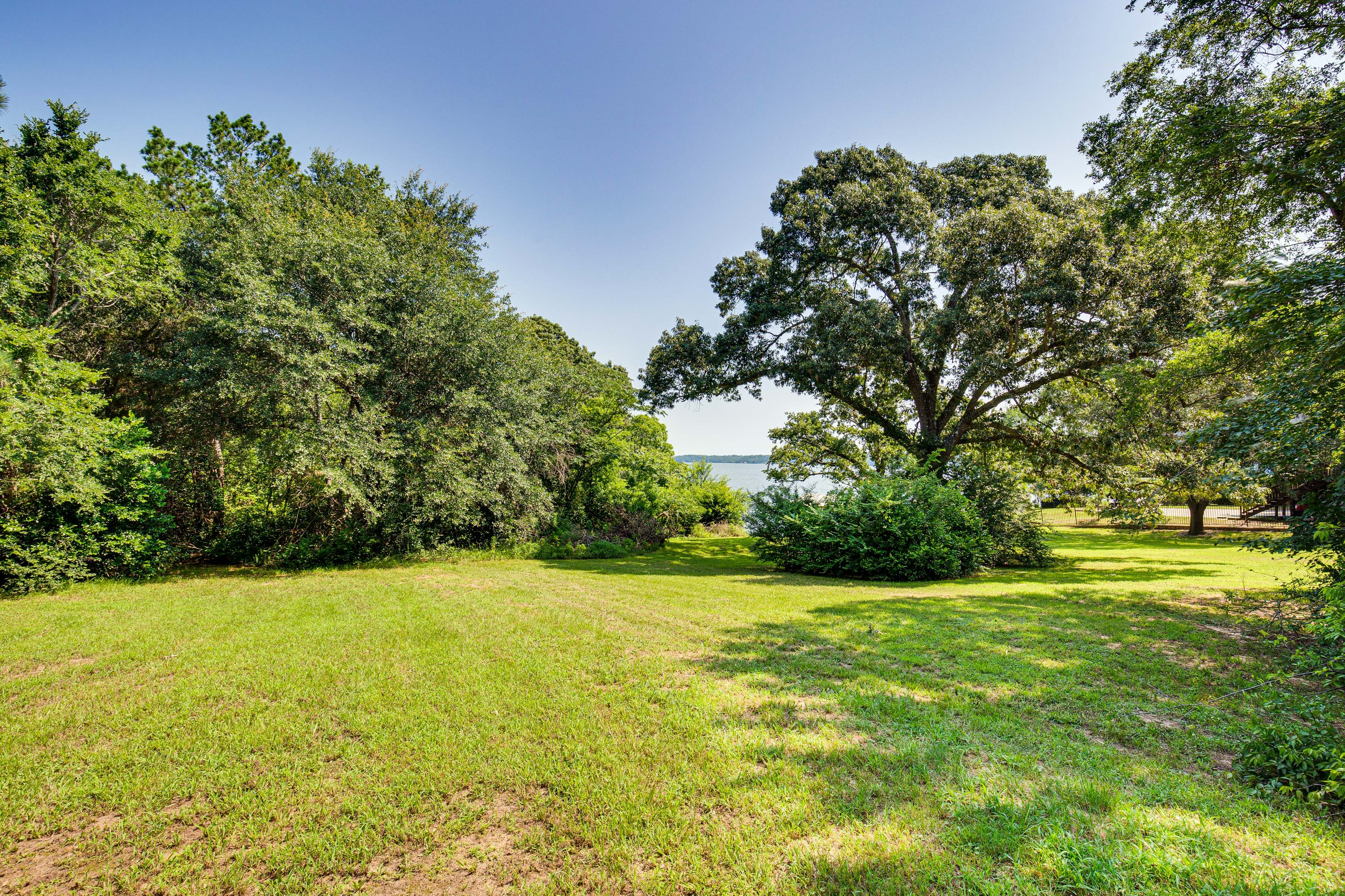 Shared Yard Area | Walk to Lake Palestine