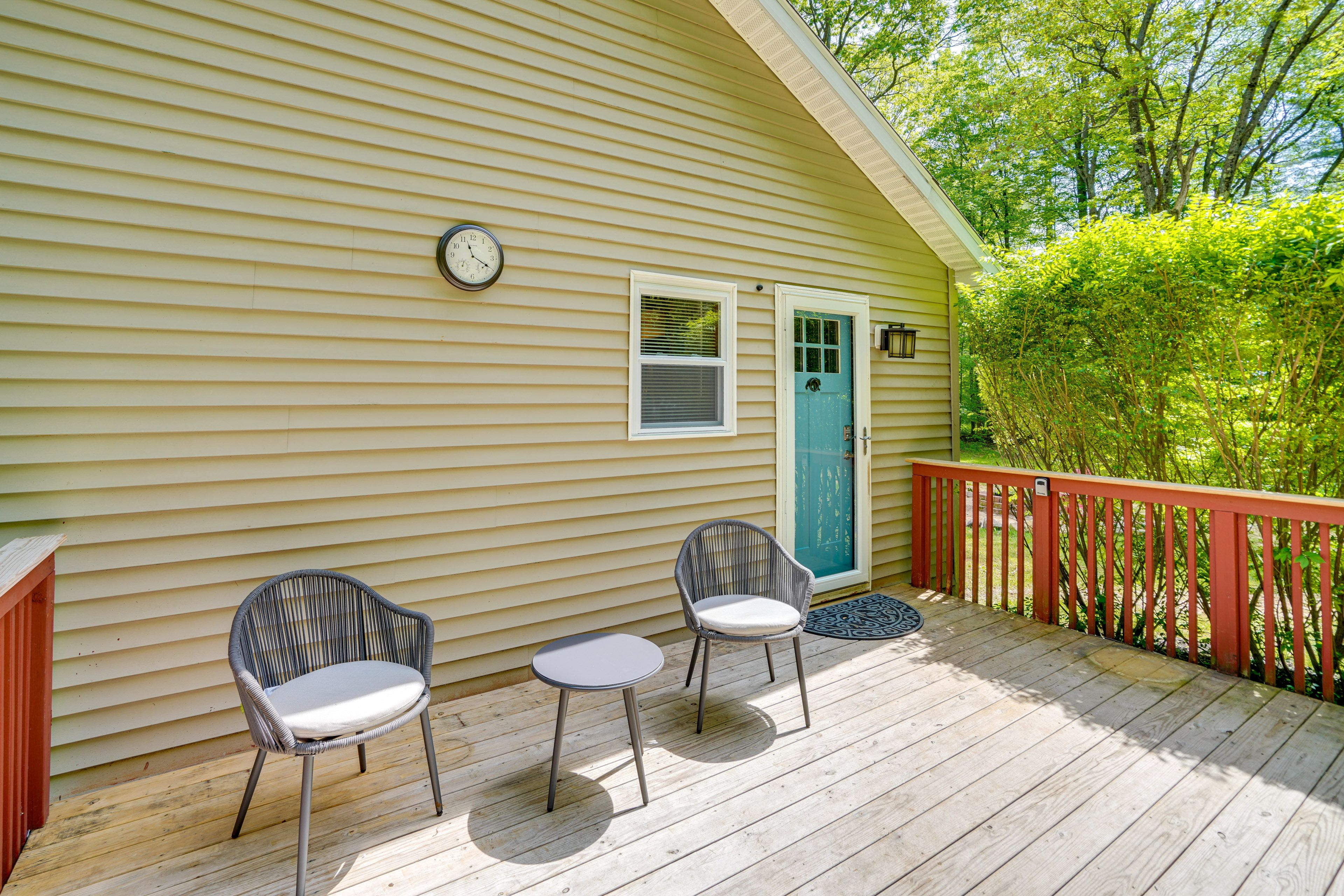 Home Entrance | Keyless Entry | Single-Story Home