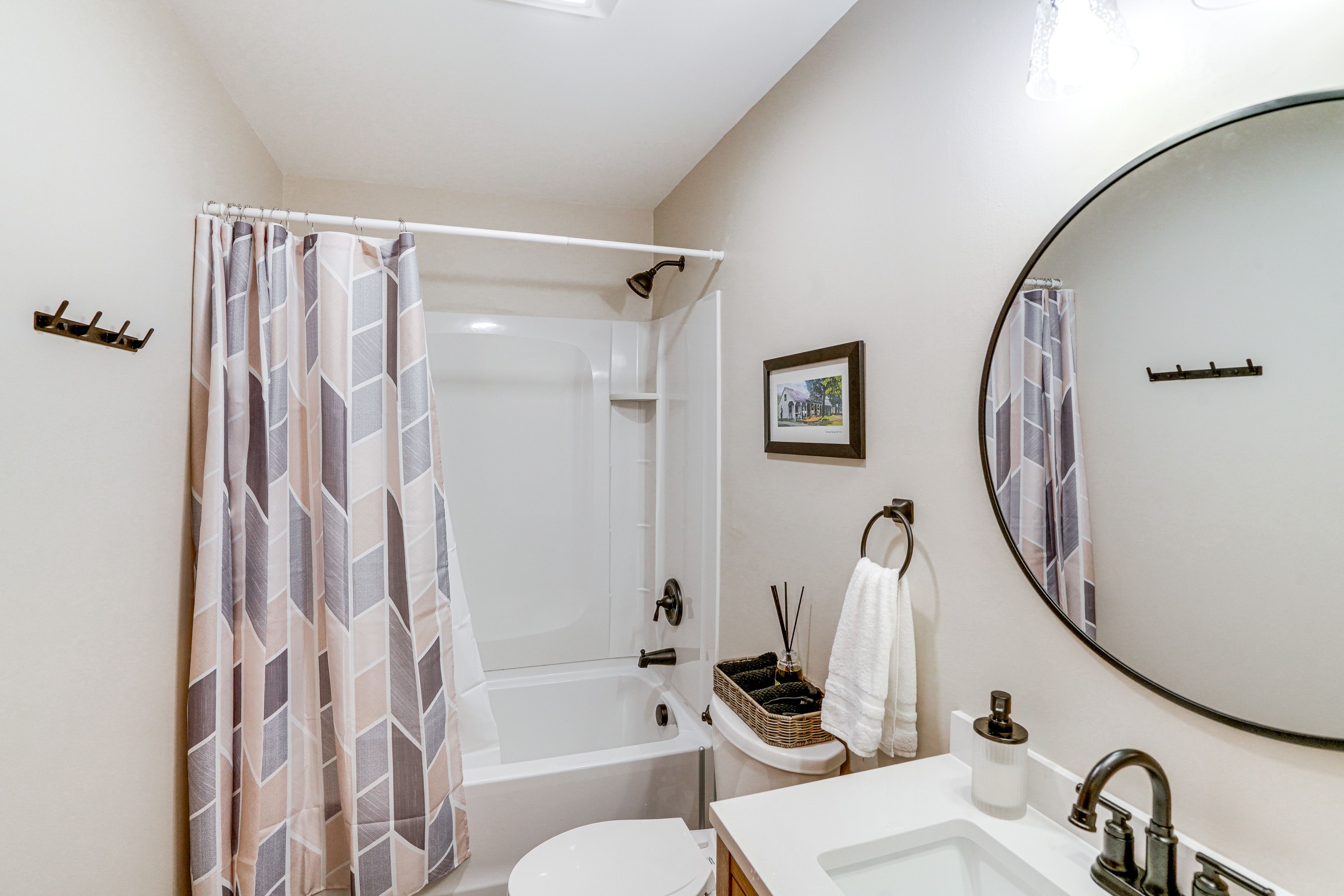 Full Bathroom