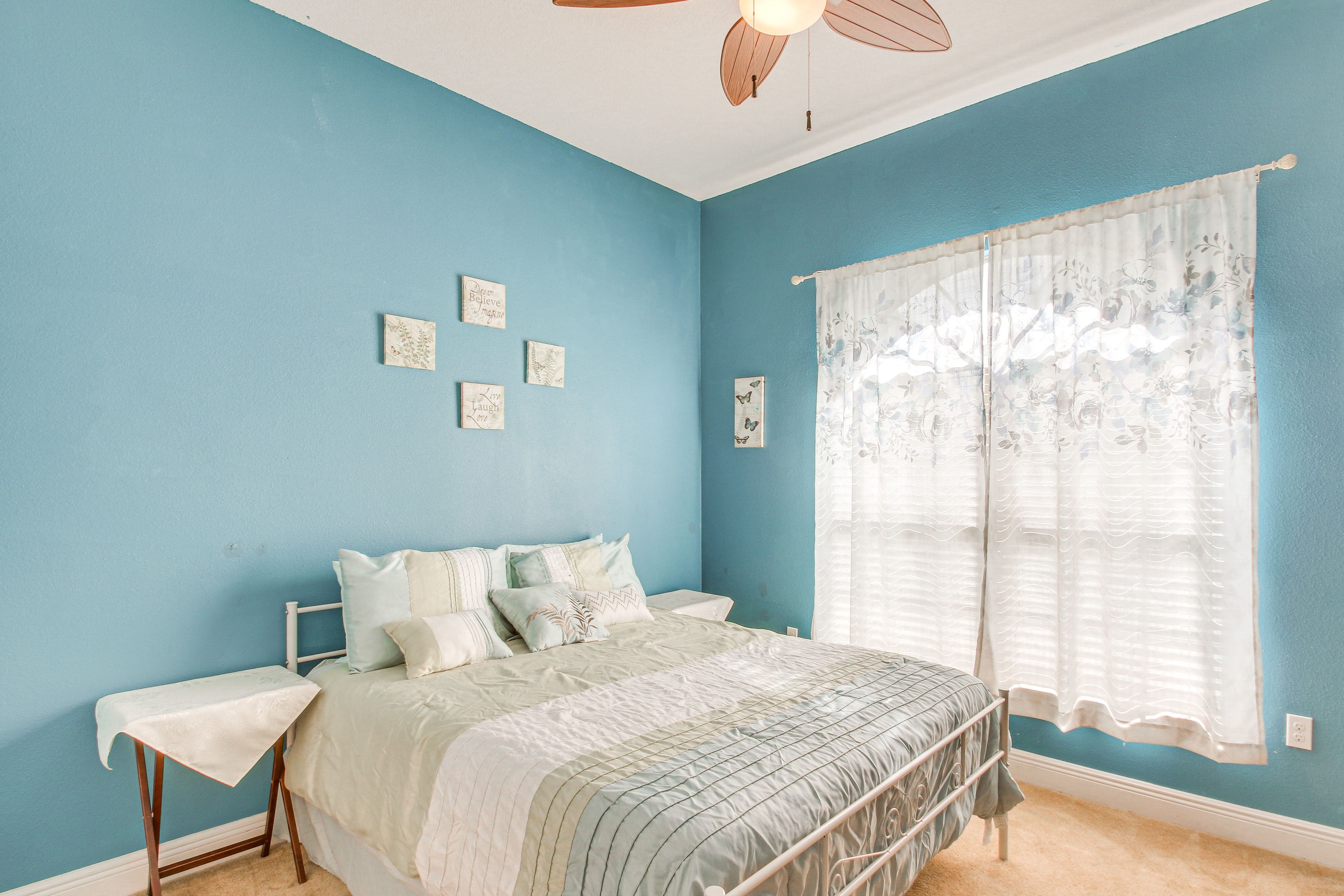 Bedroom 3 | Queen Bed