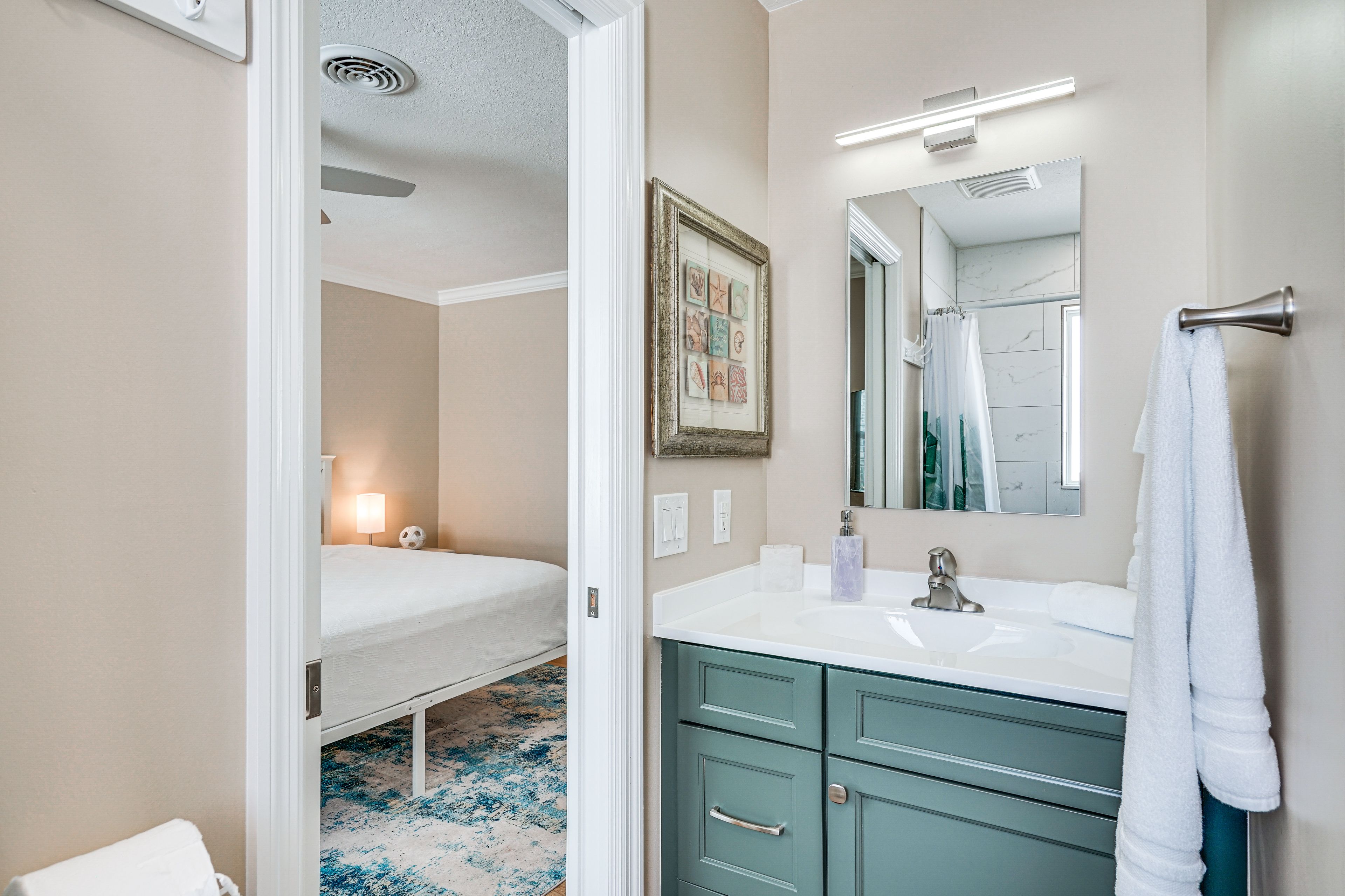 Full Bath | Towels | Hair Dryer