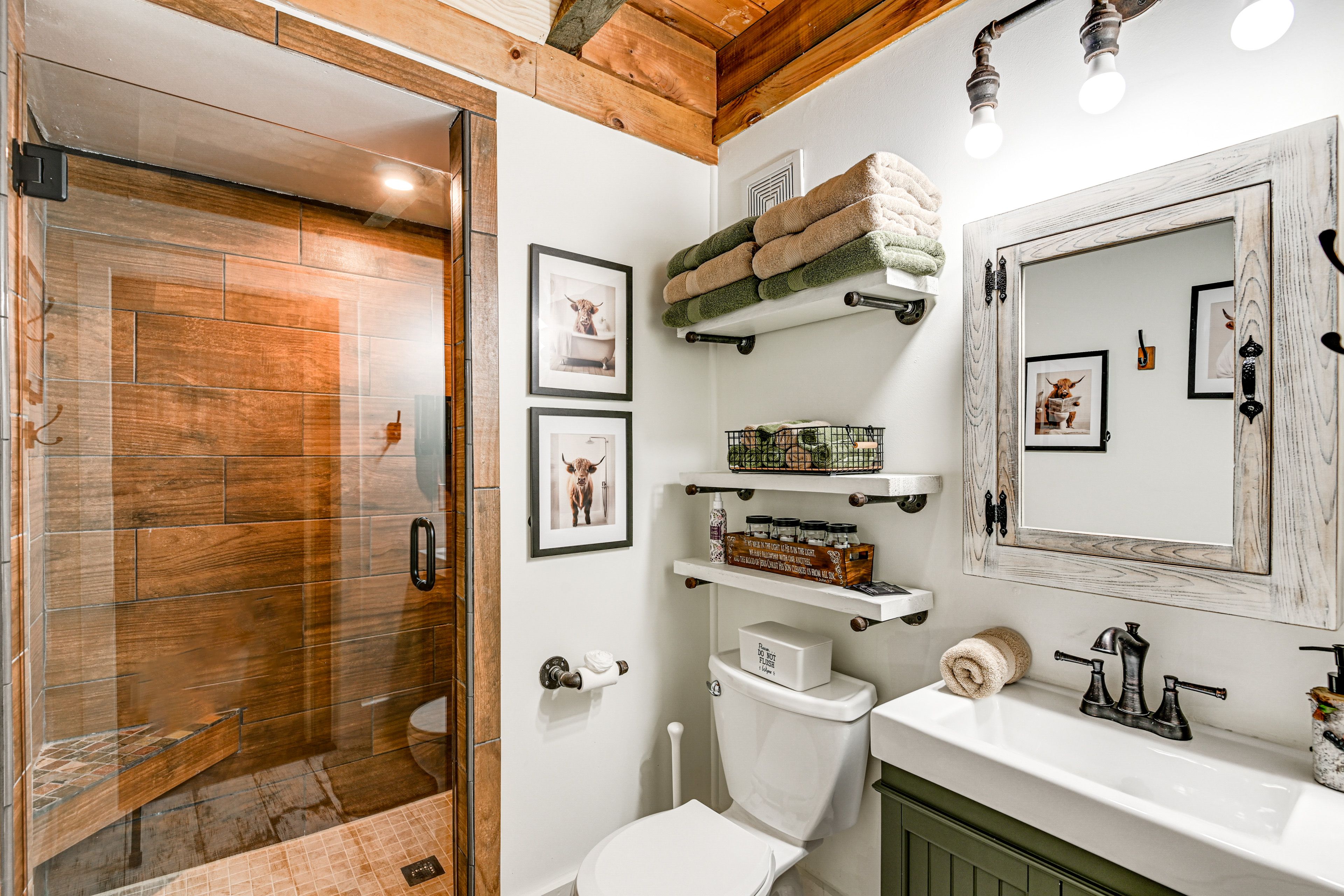 Bathroom | Complimentary Toiletries | Towels Provided | Main Level