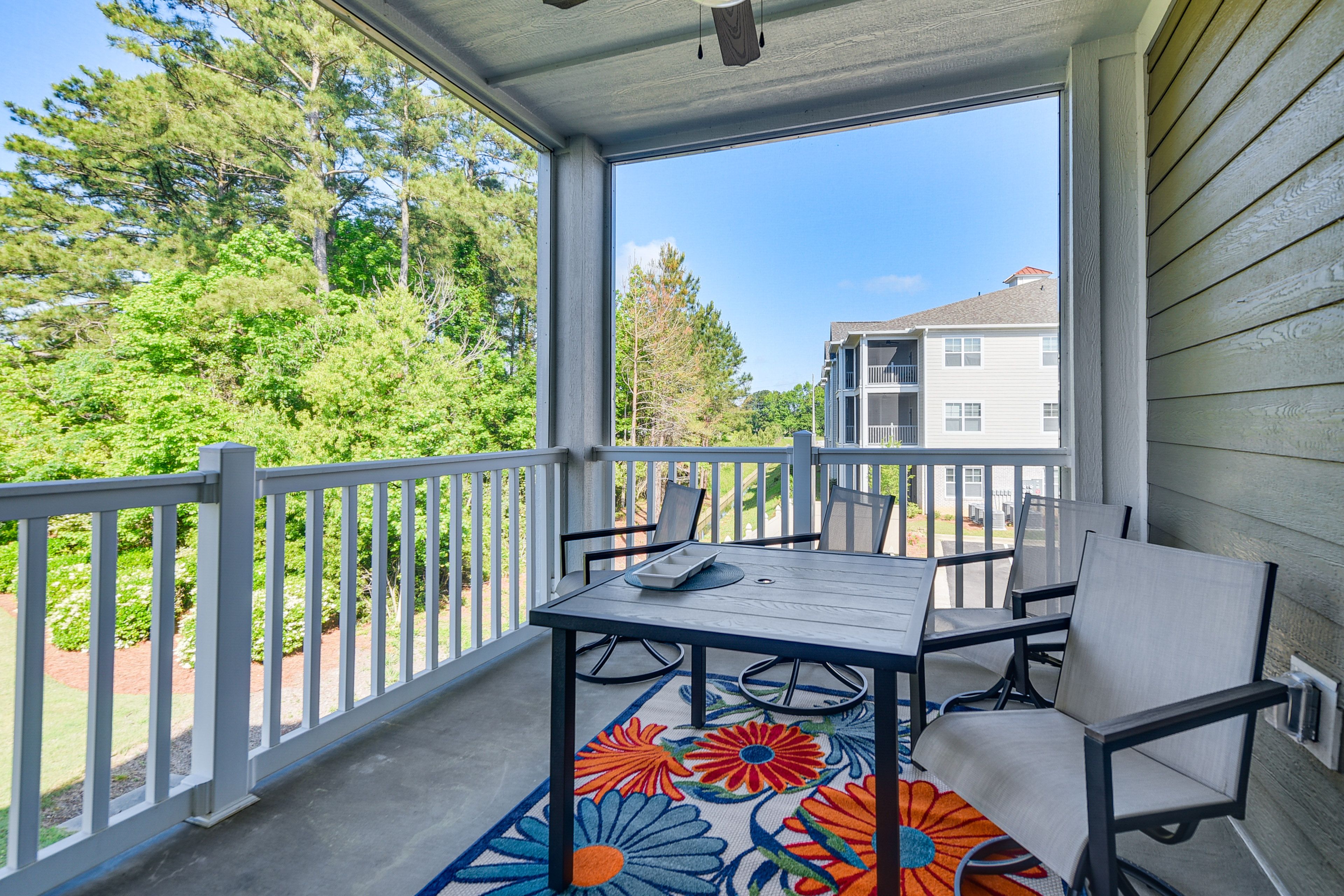 Screened Balcony