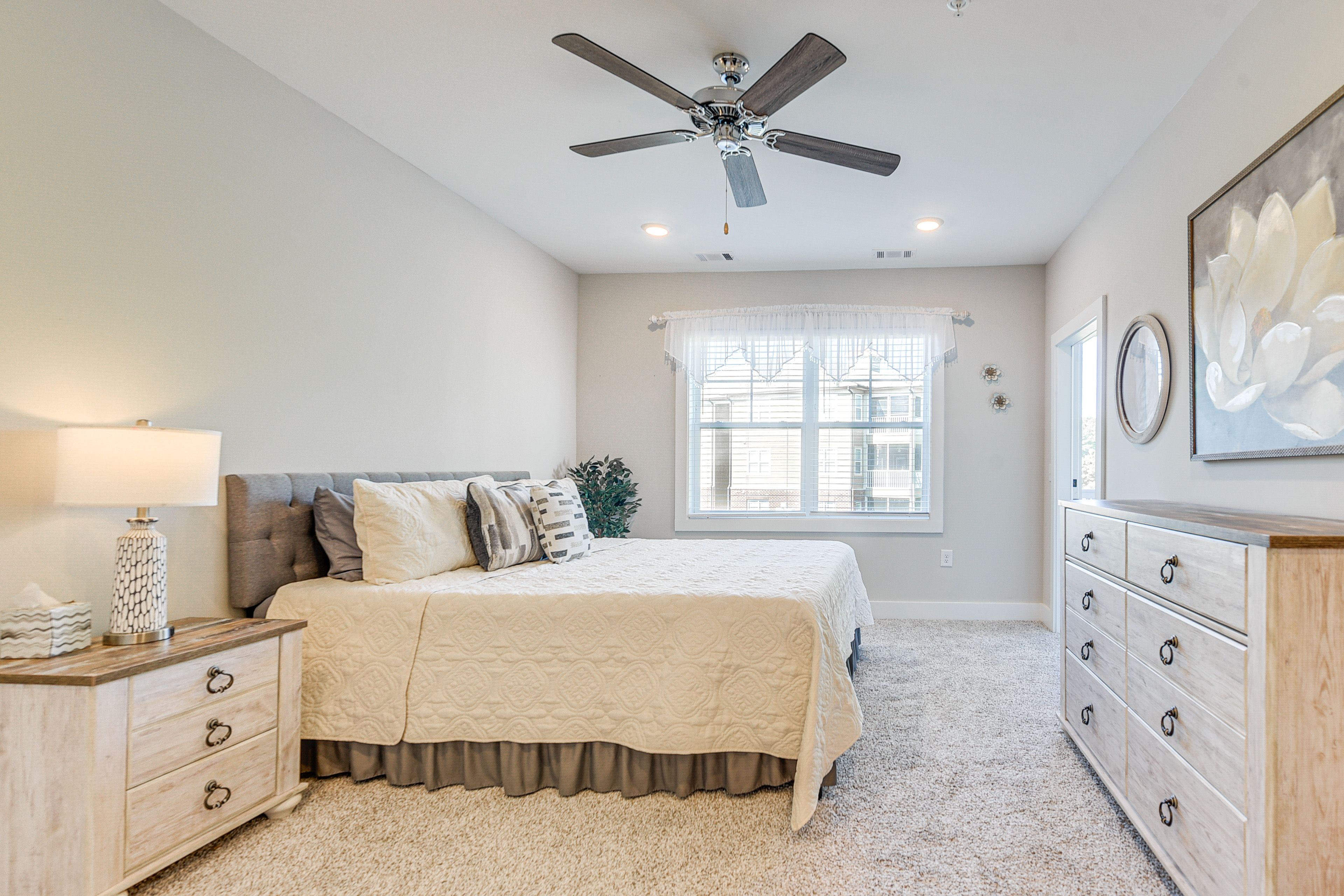 Bedroom 1 | King Bed | Linens Provided