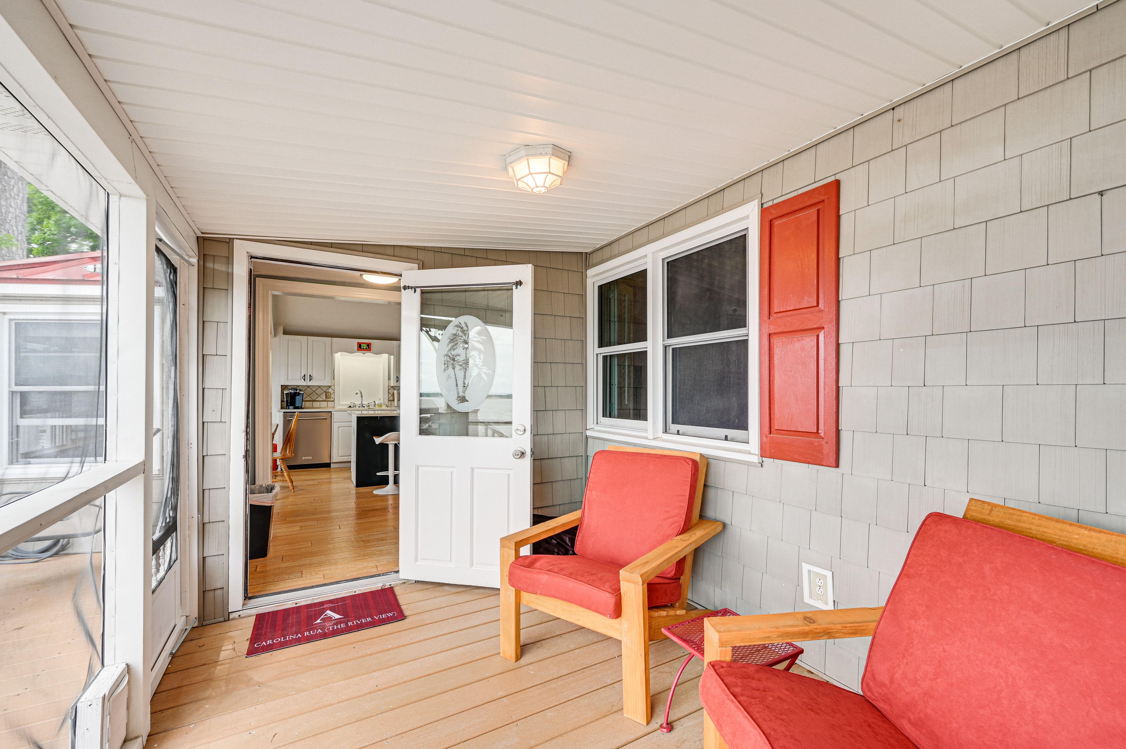 Screened-In Porch