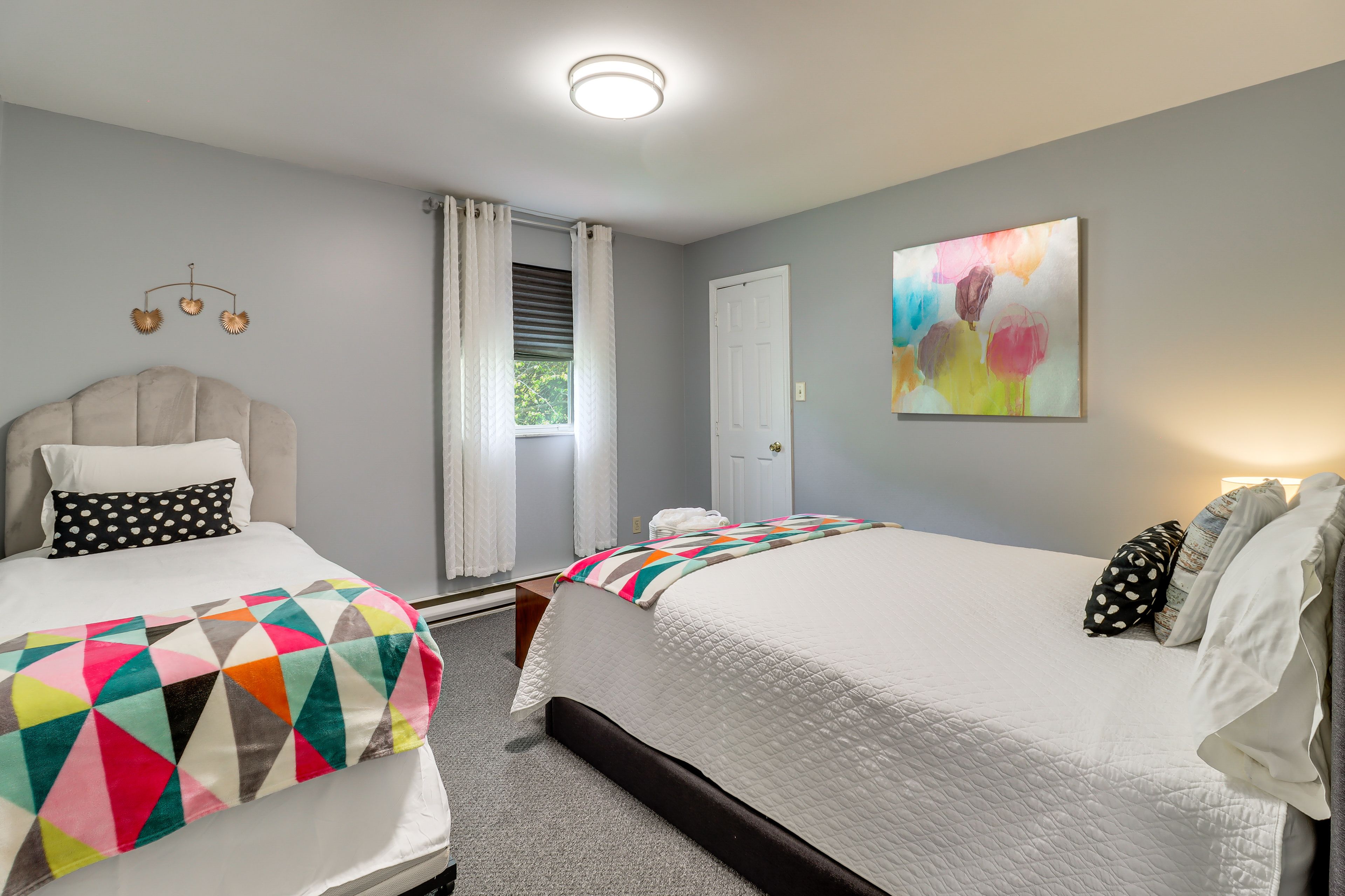 Bedroom 4 | Queen Bed | Twin Bed | 2nd Floor