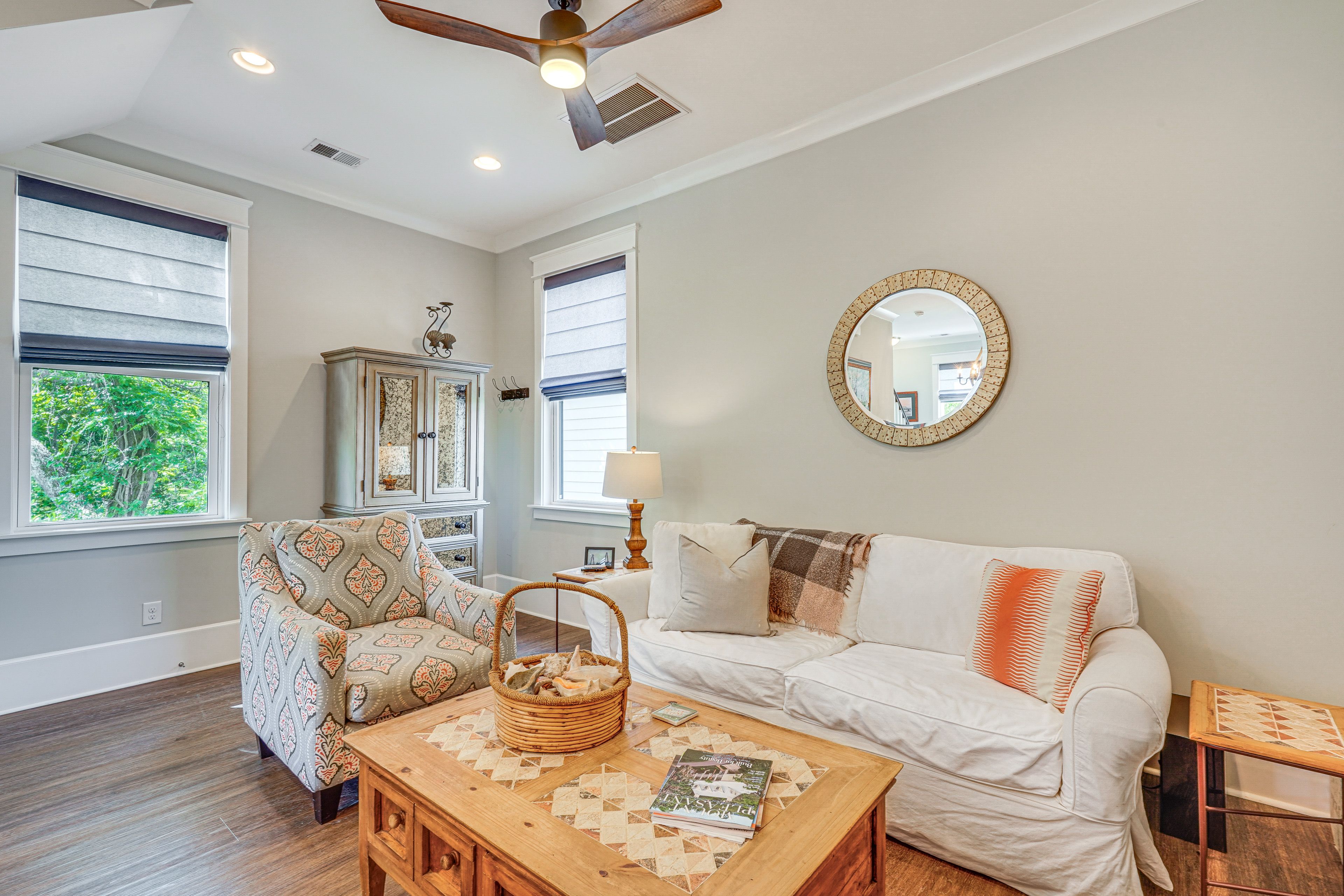 Living Room | Queen Sleeper Sofa | Smart TV