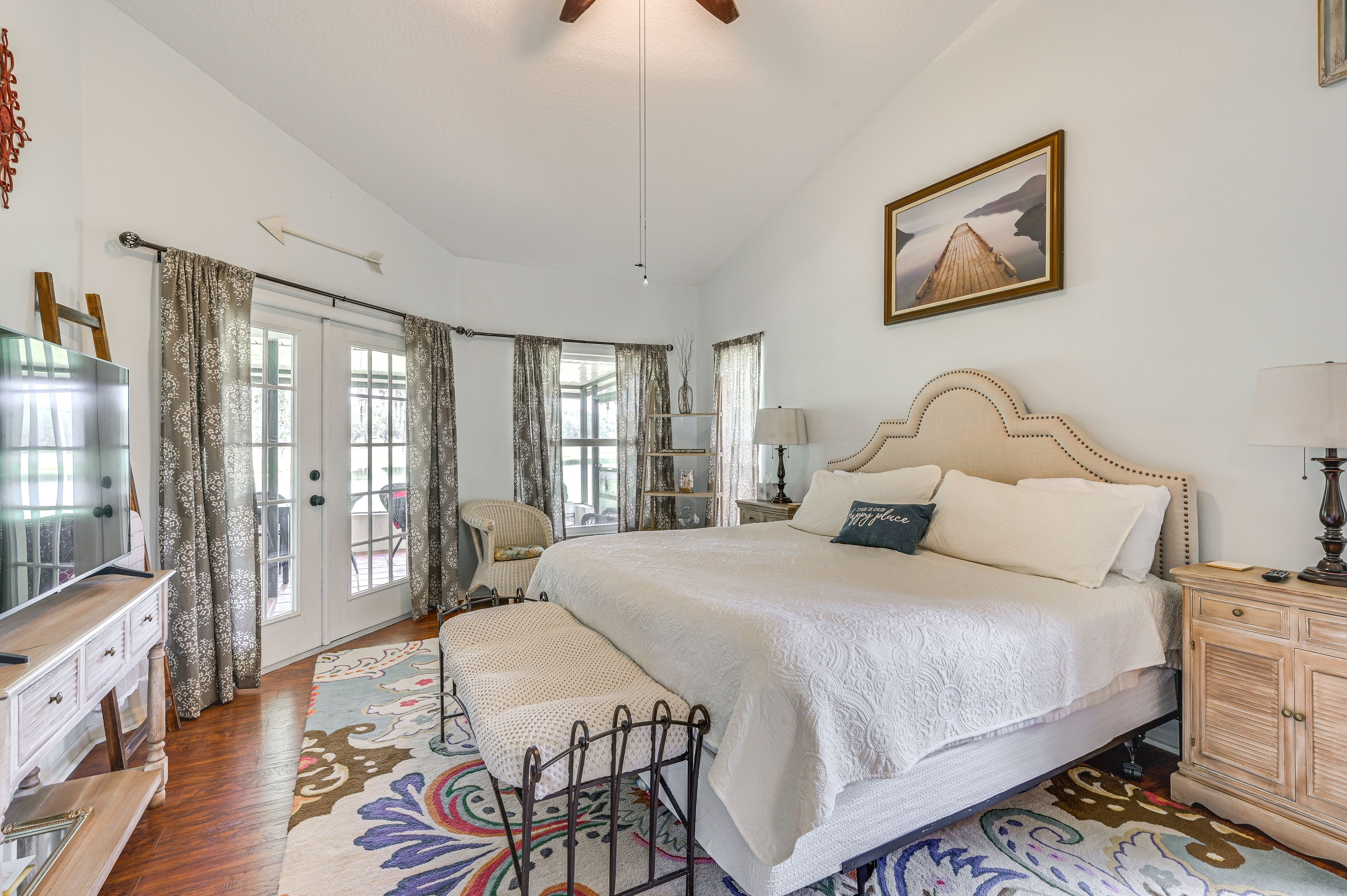 Bedroom 1 | King Bed | Flat-Screen TV | Linens Provided | En-Suite Bathroom