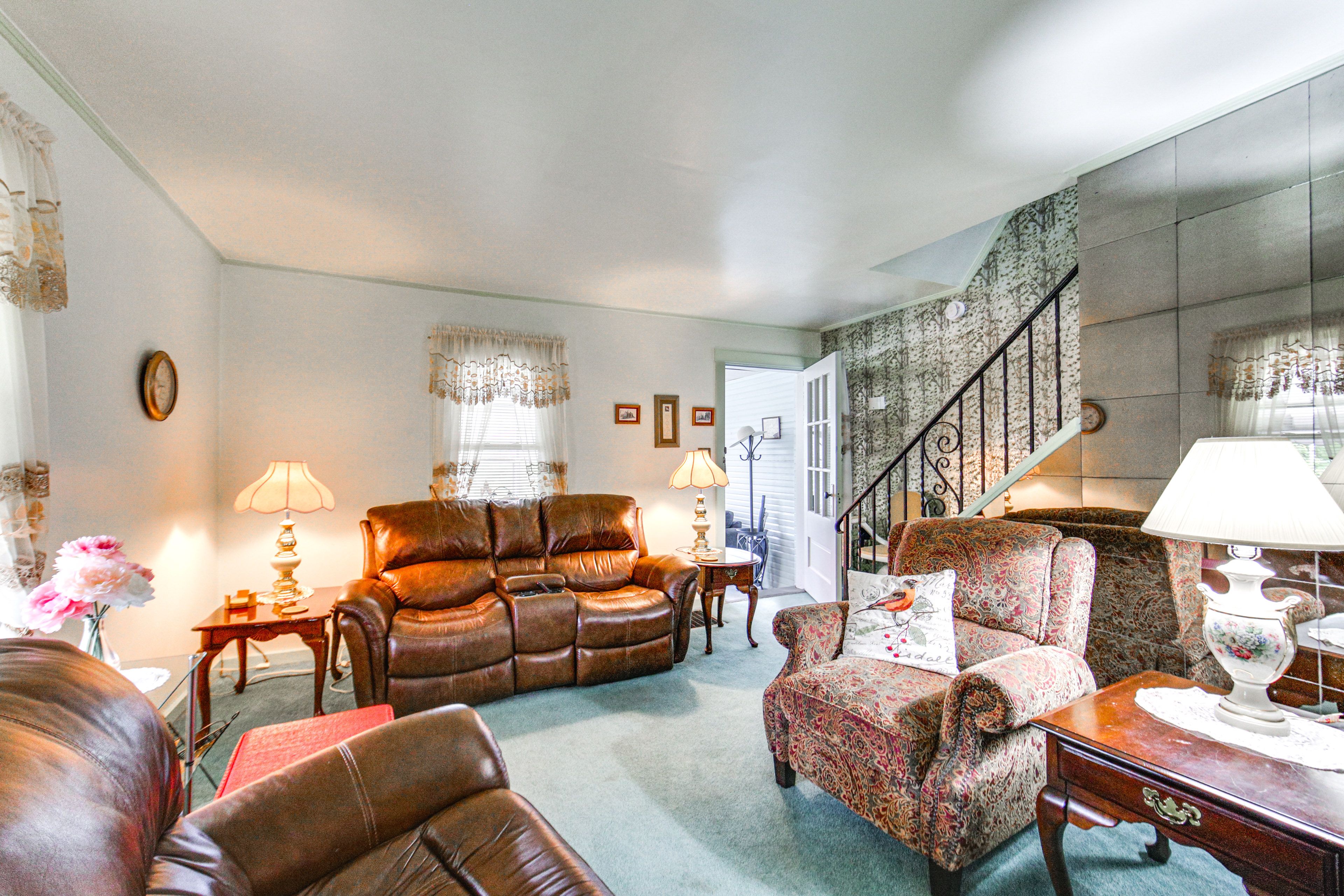 West Mifflin Vacation Rental | 2BR | 1BA | 850 Sq Ft | Step-Free Access