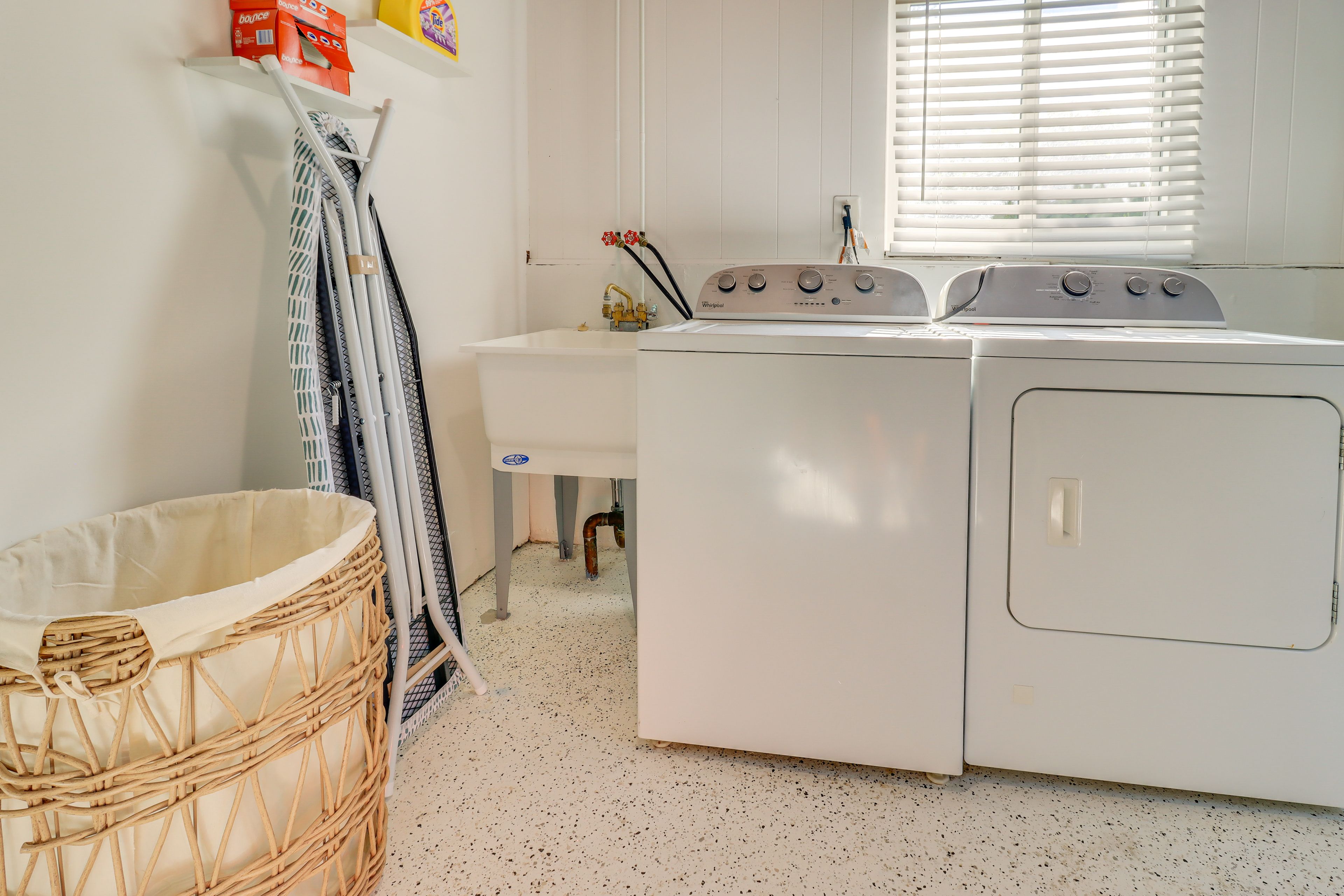 Washer & Dryer | Lower Level