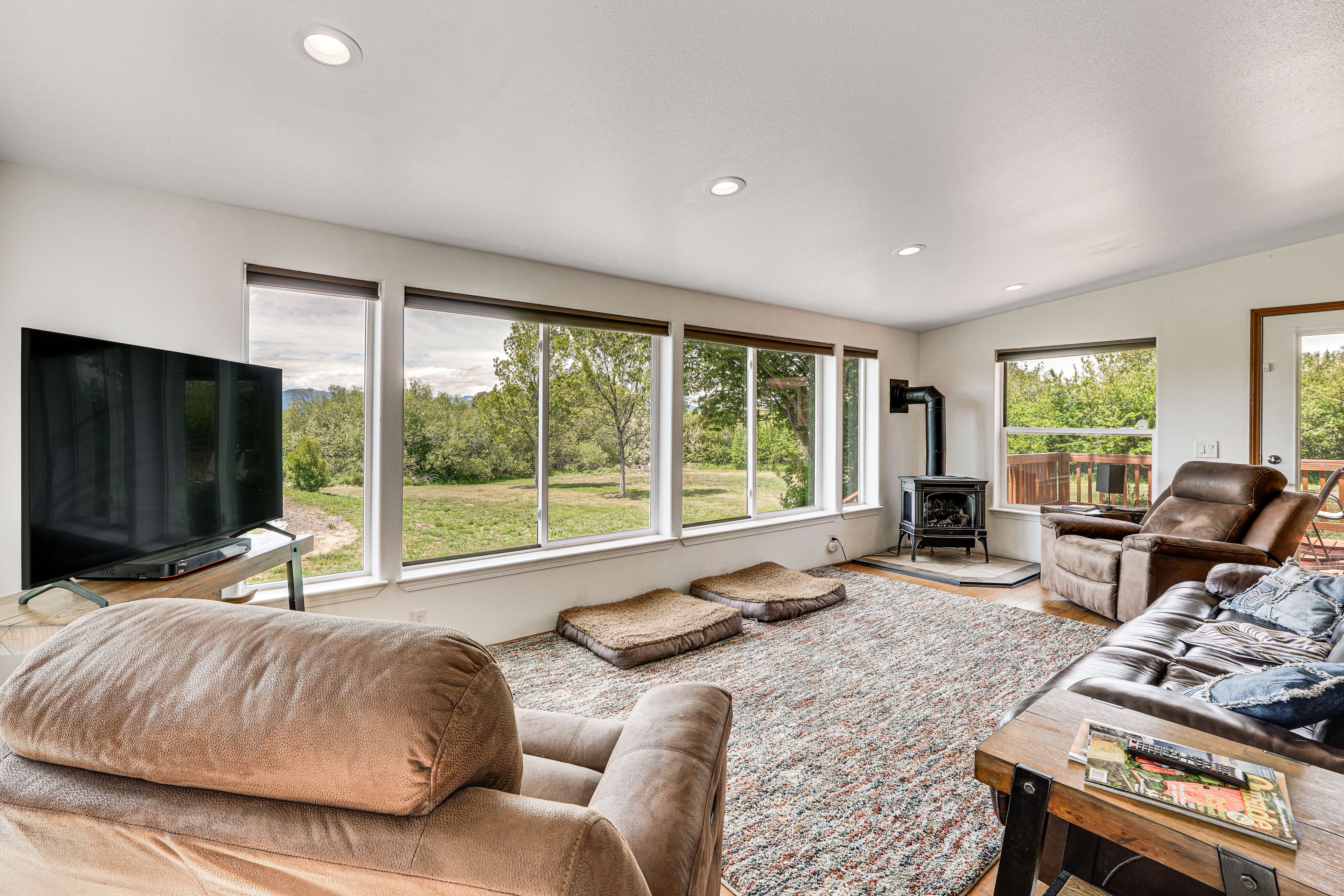 Living Room | Central A/C & Heating