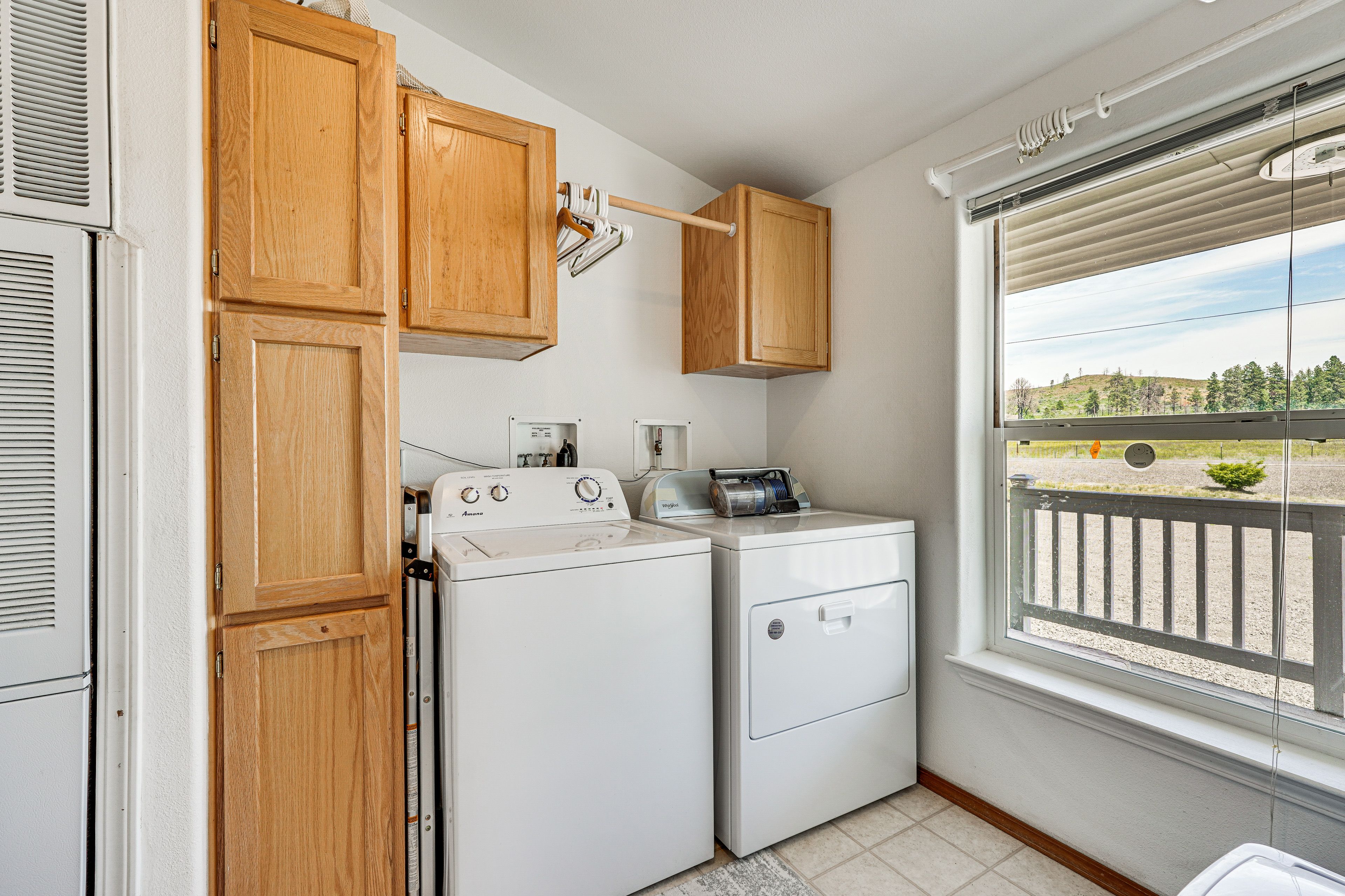 Laundry Room | Washer & Dryer | Detergent Provided