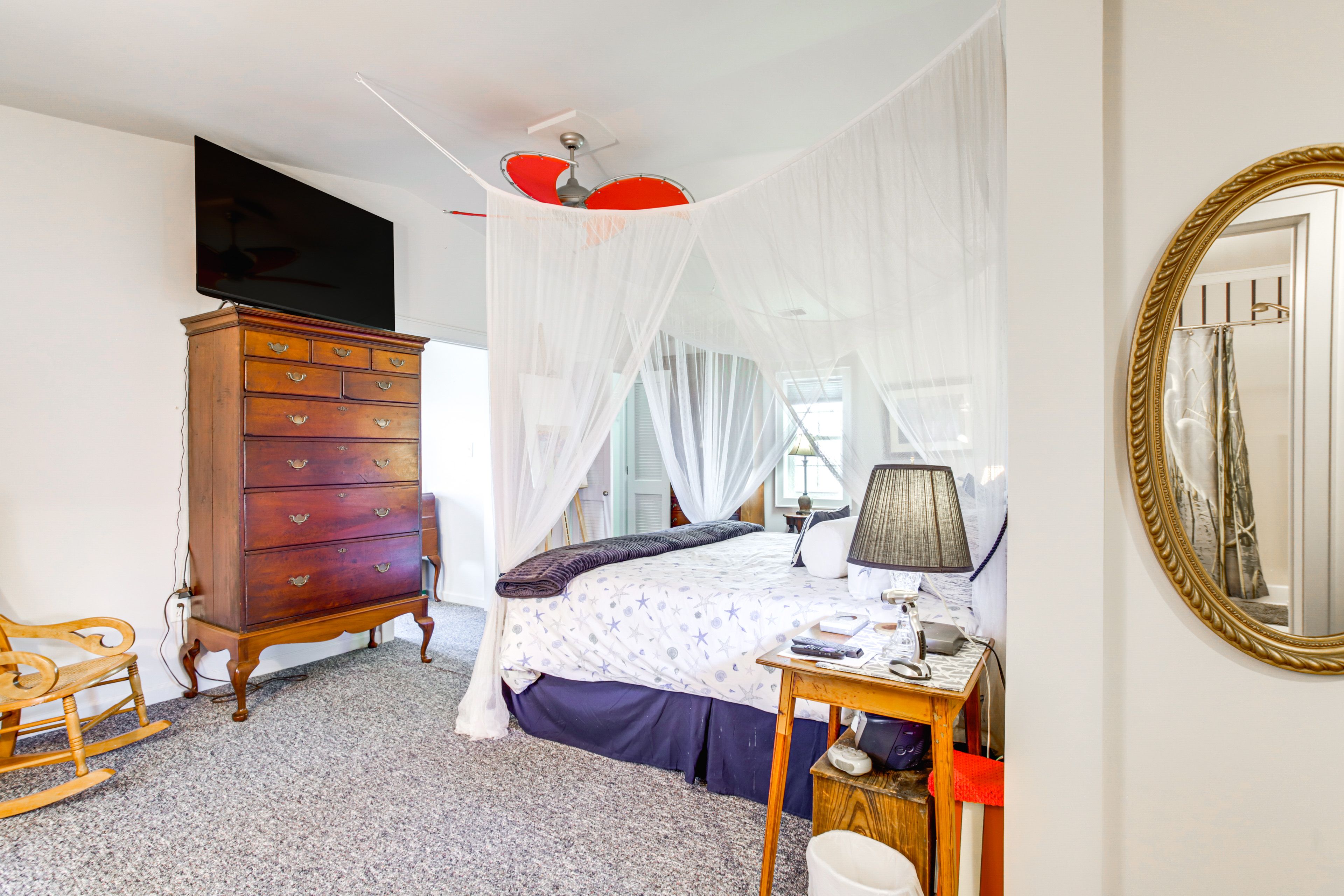 Bedroom 1 | King Bed | Linens Provided
