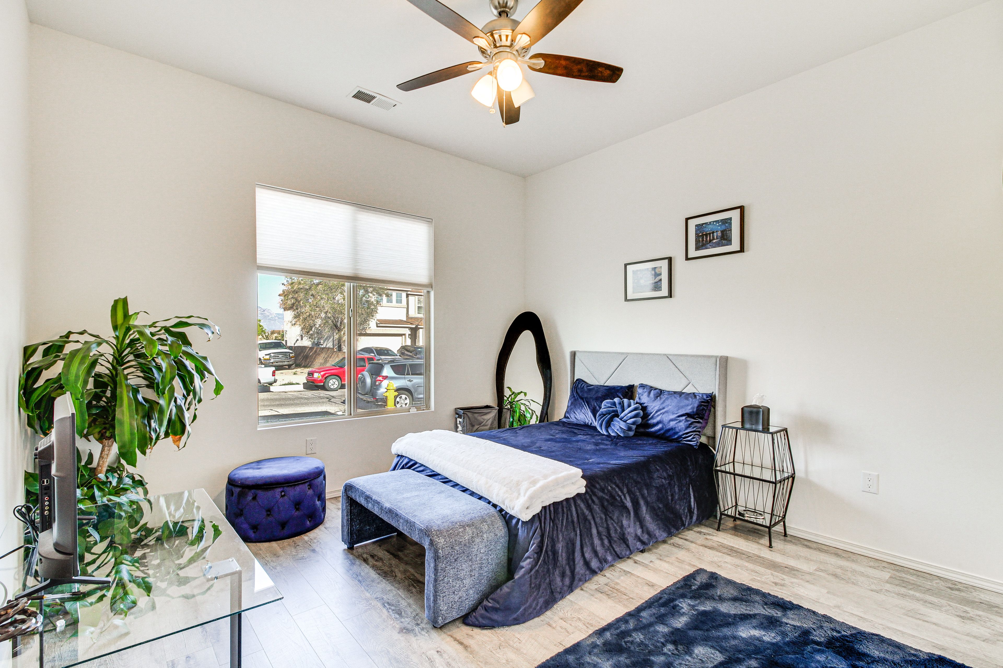 Bedroom 2 | Full Bed | Smart TV