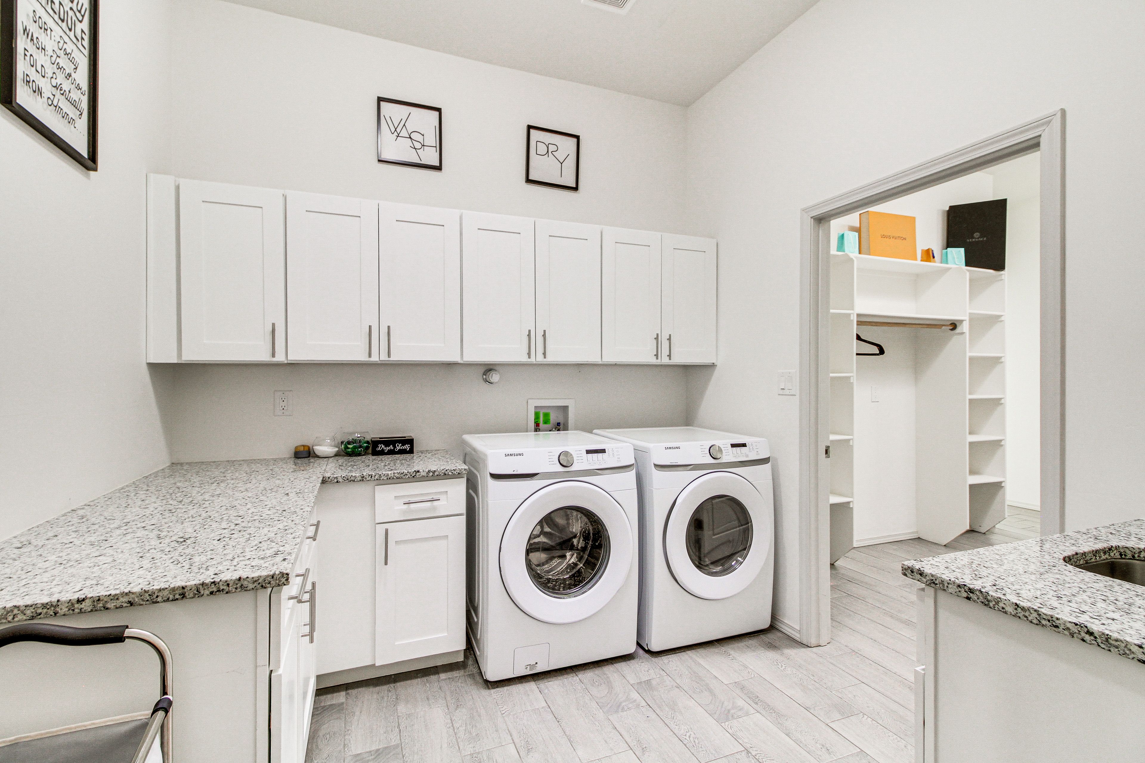 Laundry Room | Washer & Dryer | Detergent Provided