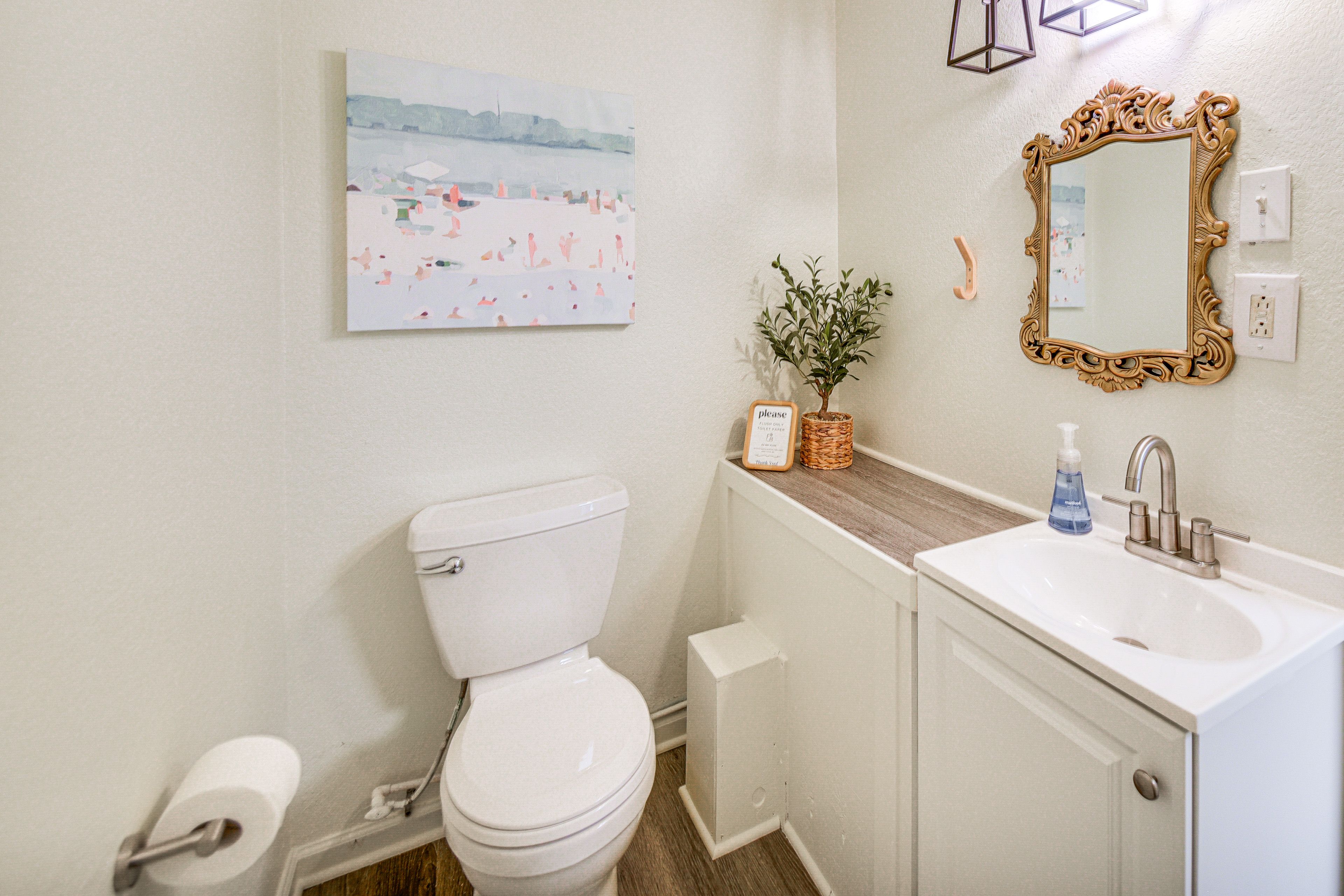 Half Bathroom | Lower Floor