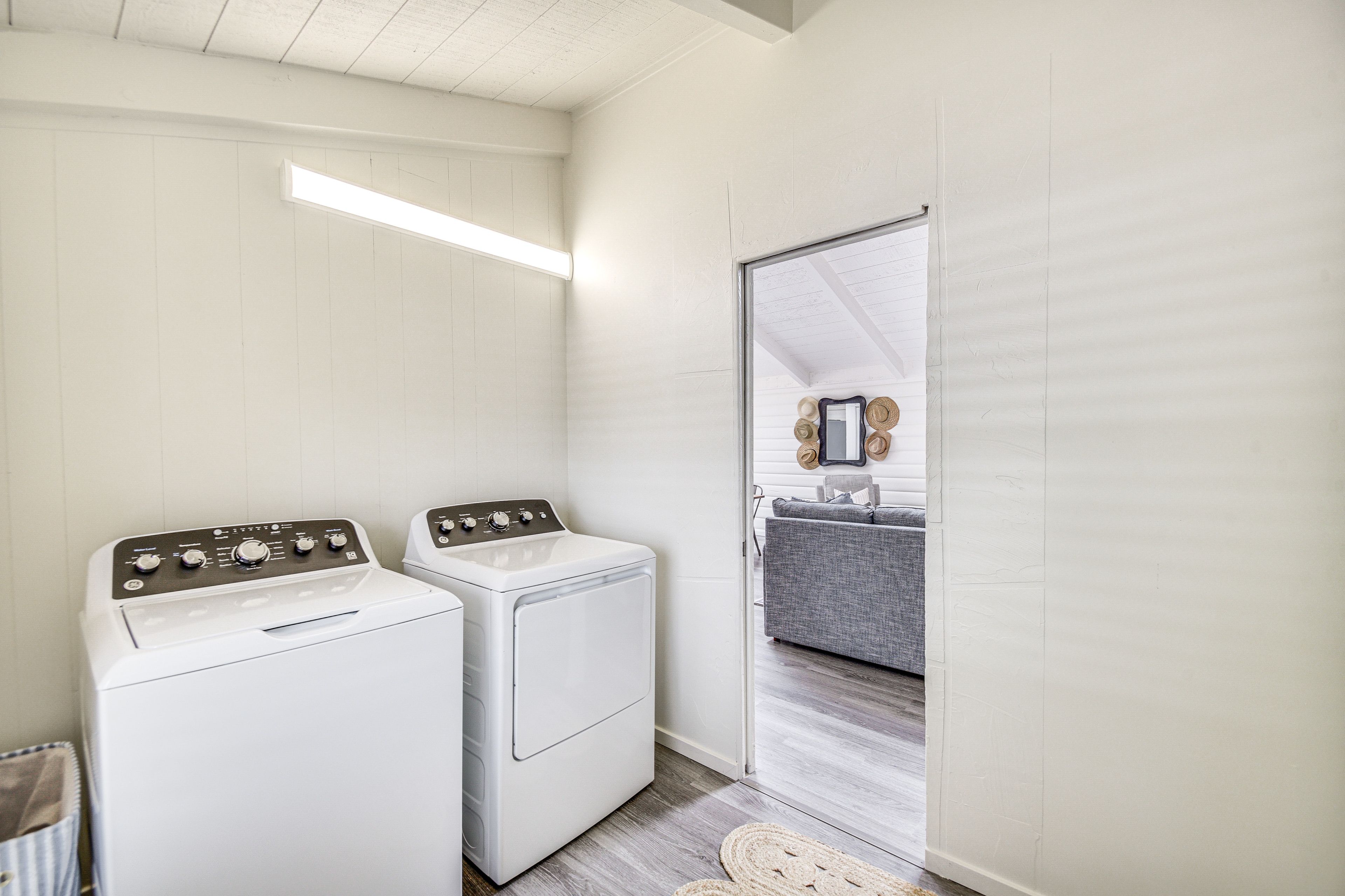 Laundry | Main Floor