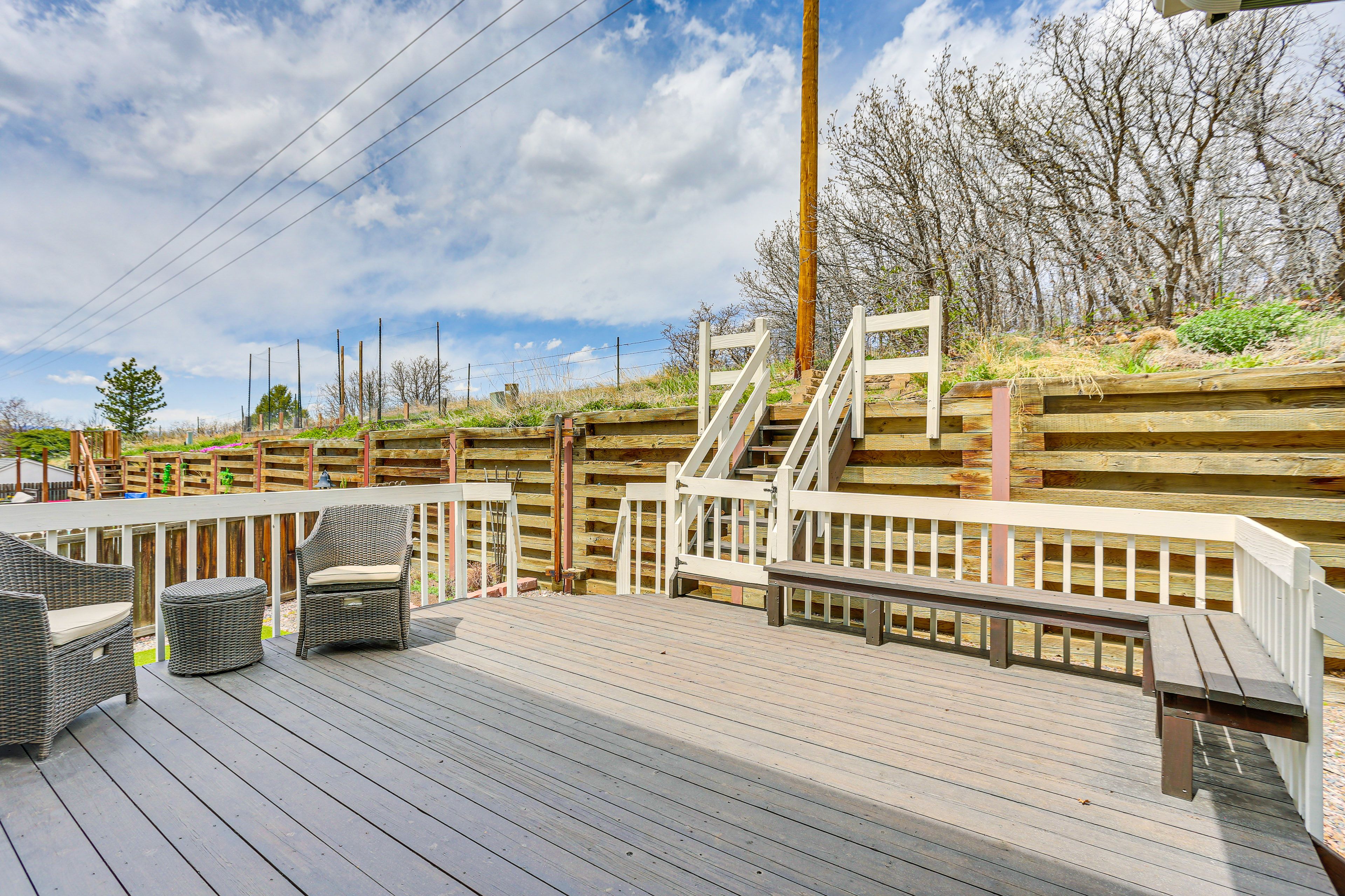 Deck | Outdoor Seating