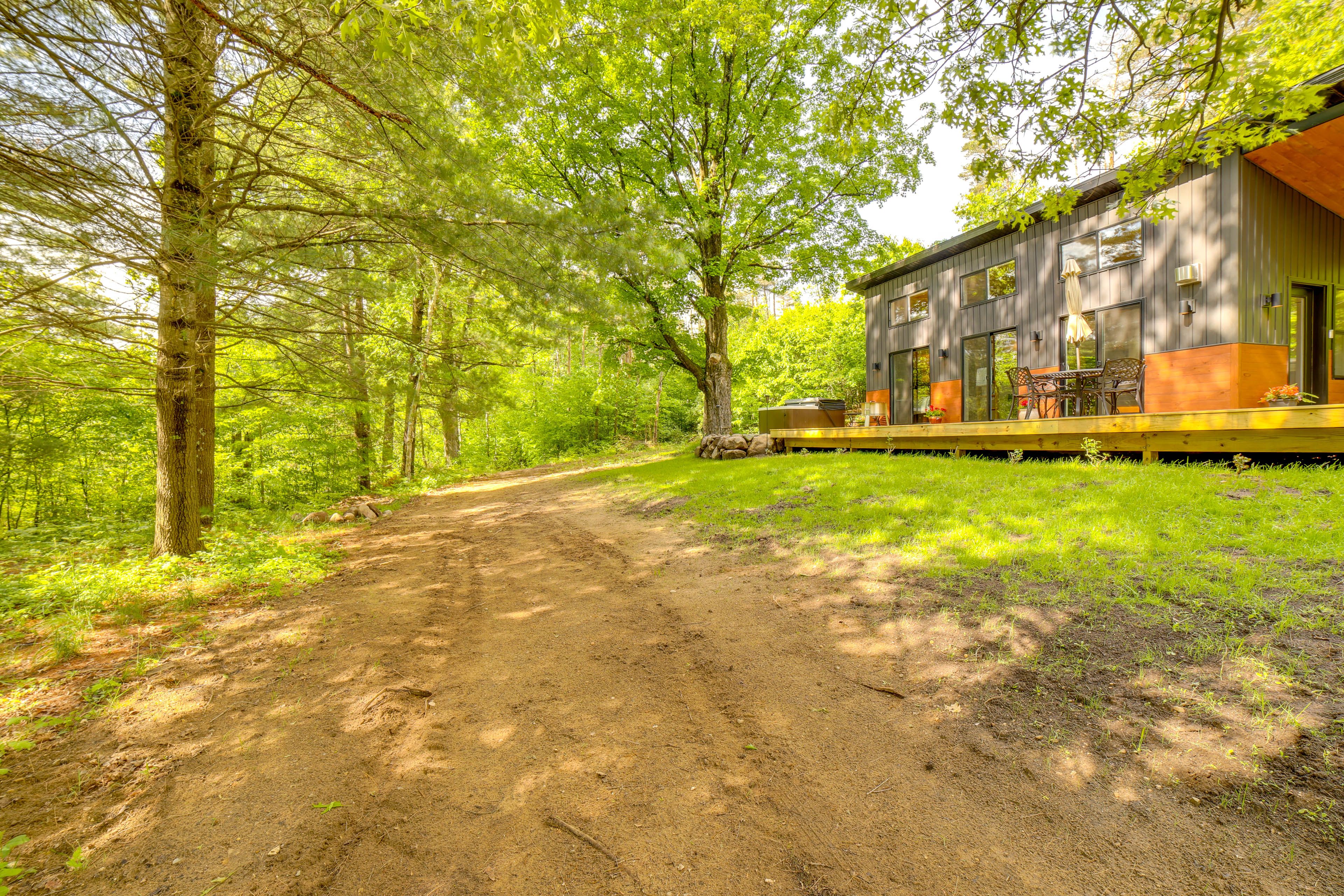 Parking | Gravel Driveway (3 Vehicles) | RV/Trailer Parking
