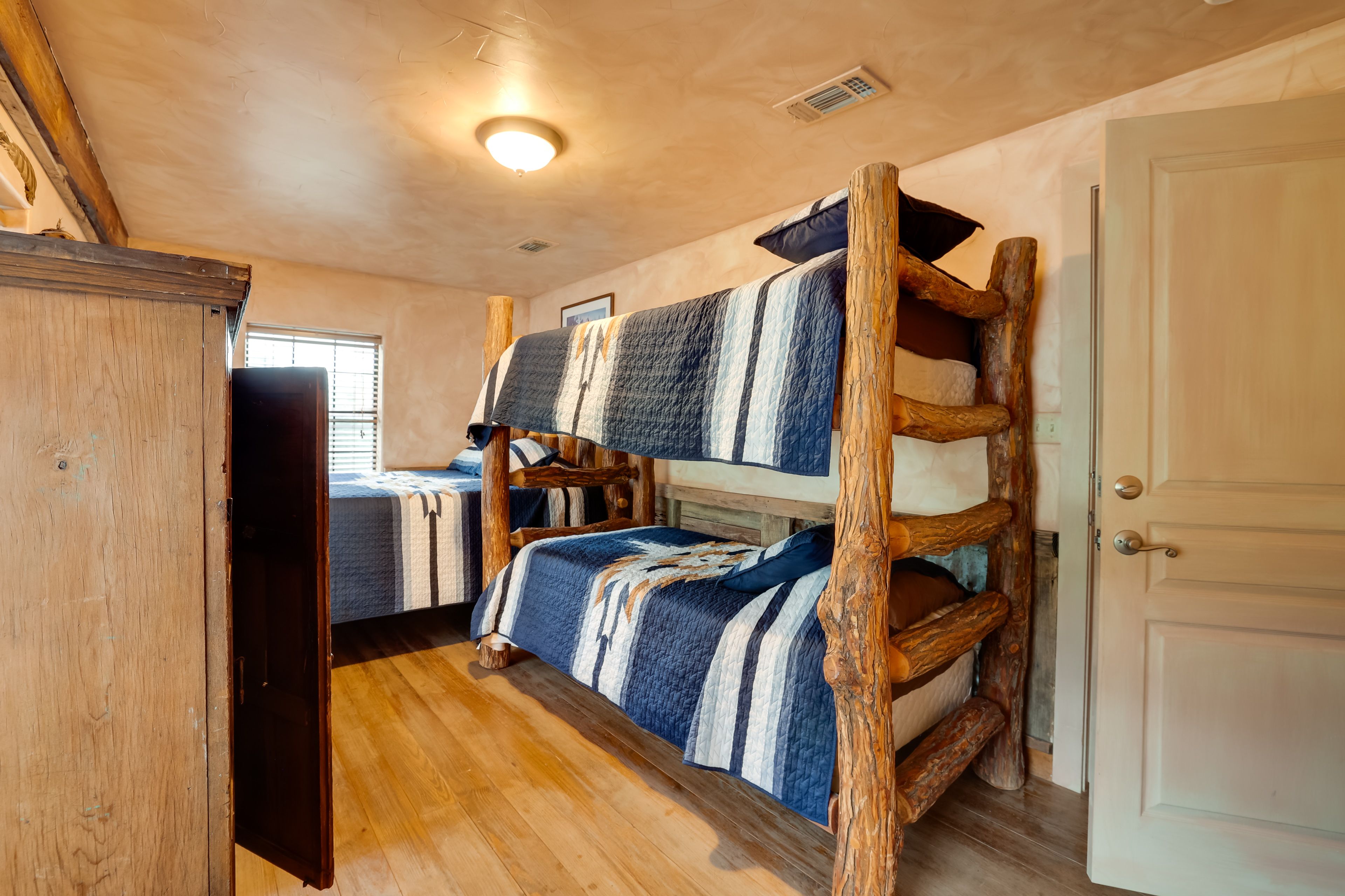 Bedroom 6 | Queen Bed | Twin Bunk Bed | 2nd Floor
