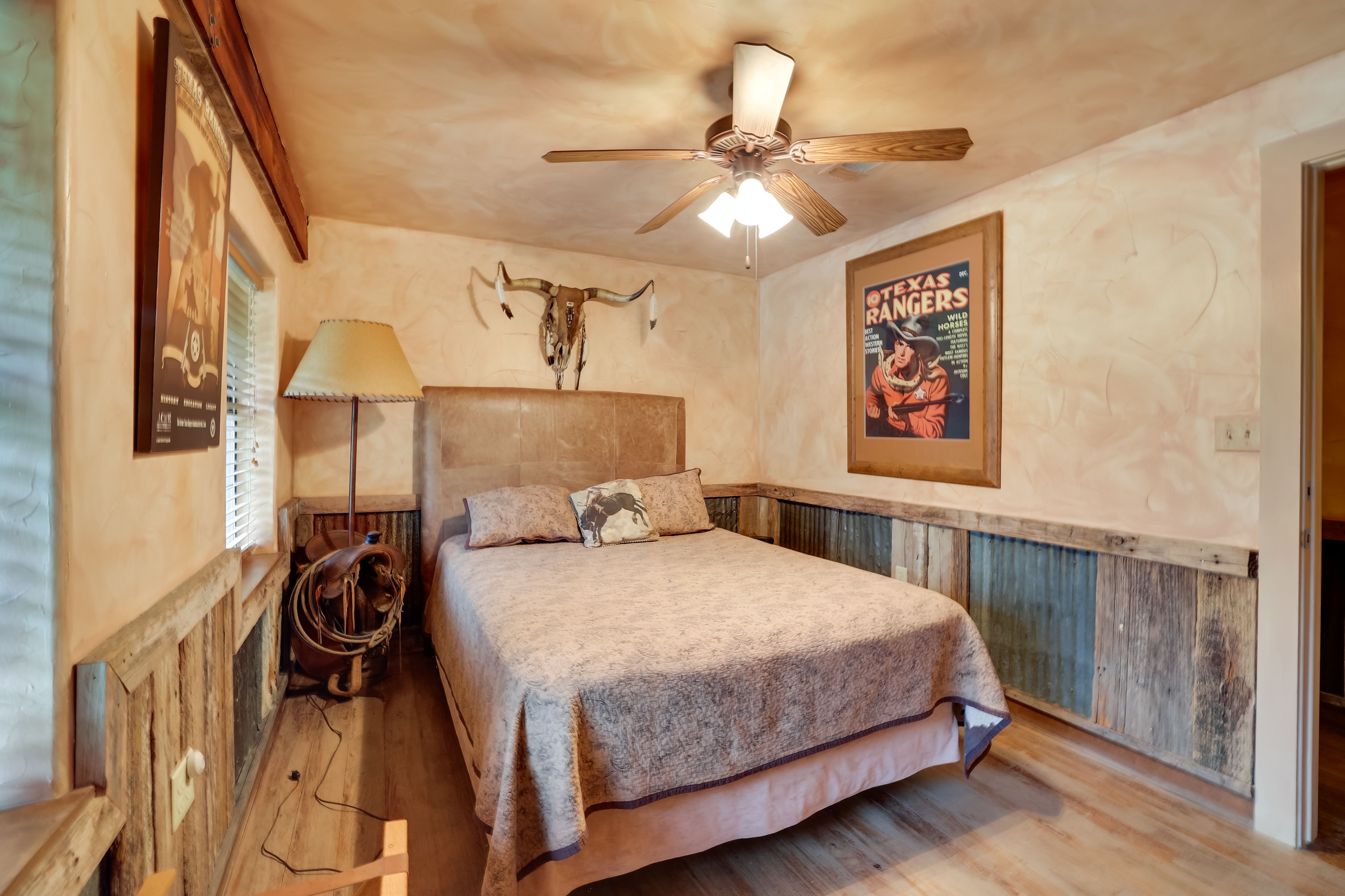 Bedroom 5 | Queen Bed | 2nd Floor