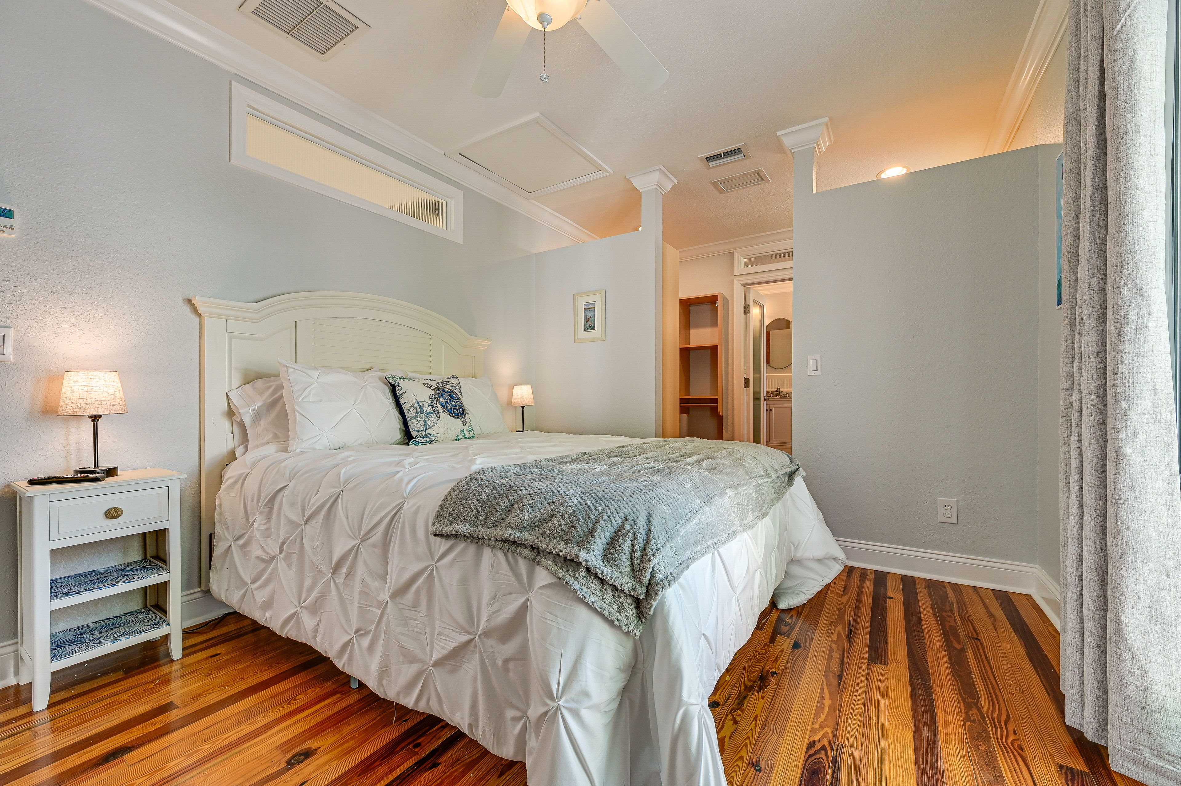 Bedroom 1 | Queen Bed | Linens Provided