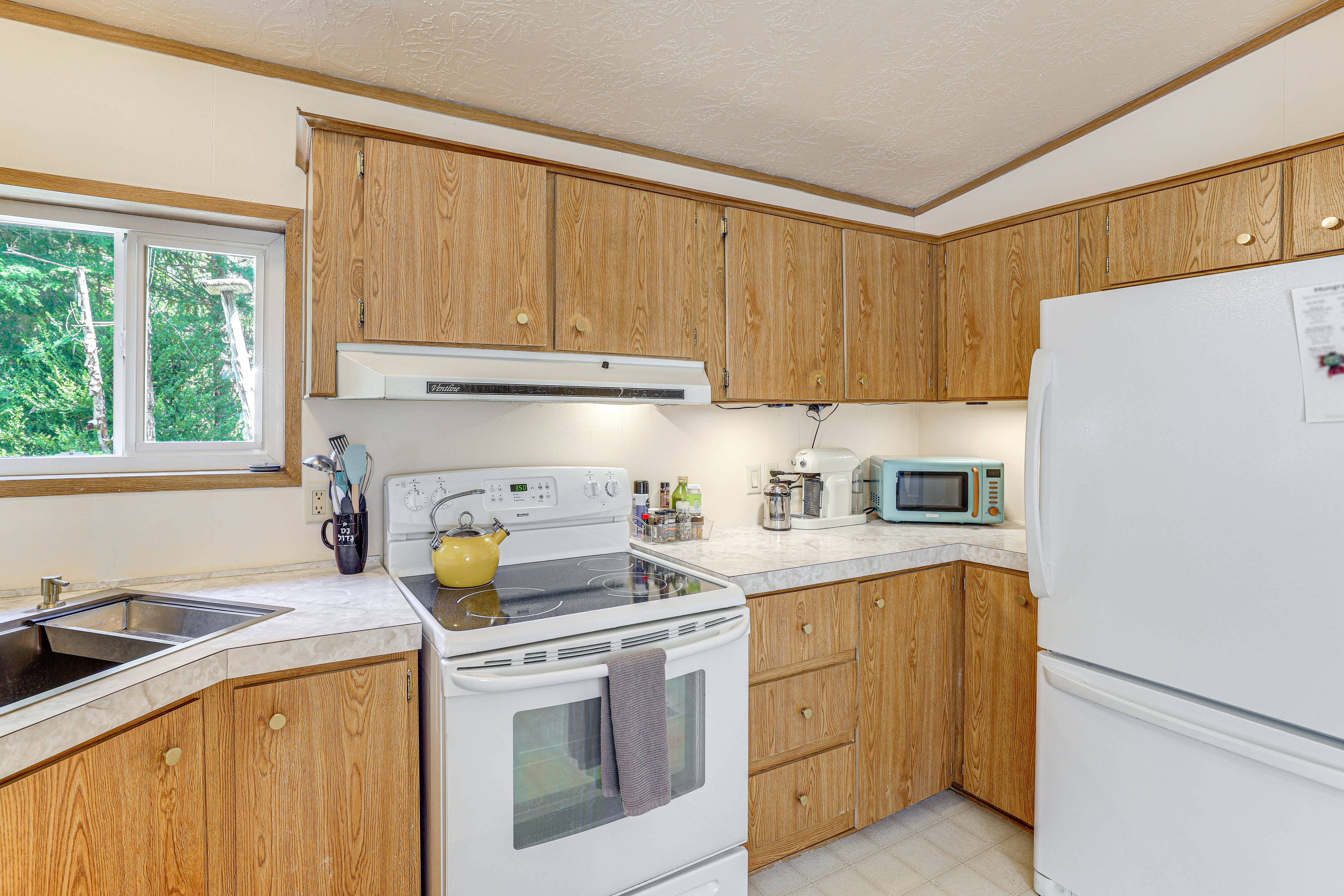 Kitchen | Espresso Machine | Drip Coffee Maker